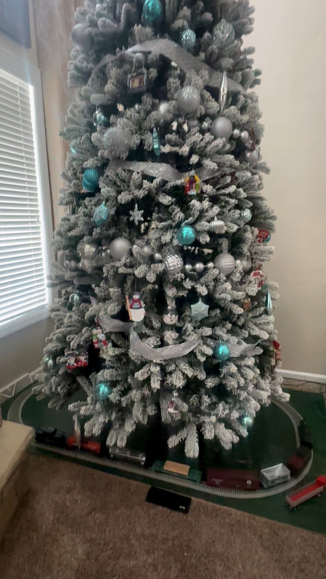 Love our king of Christmas tree! 

#LTKSaleAlert #LTKHome #LTKHoliday