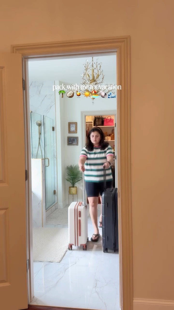 Pack with me for vacation 🐚🌴🍹⛱️✨
.
.
.
#packwithme #momlife #asmr #packingforvacation