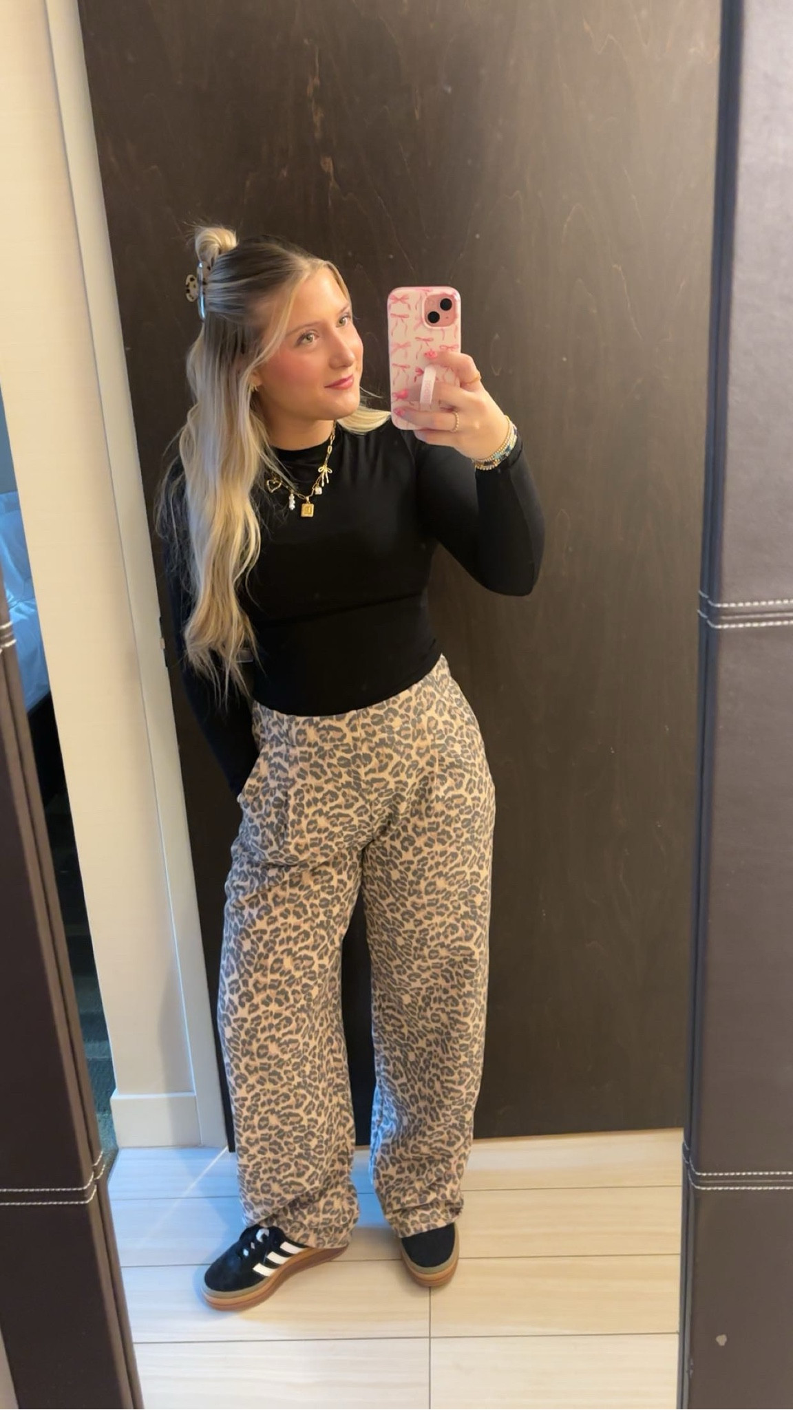This outfit is so cute and stylish! The pants are soo cute! 

#LTKStyleTip #LTKBeauty #LTKActive