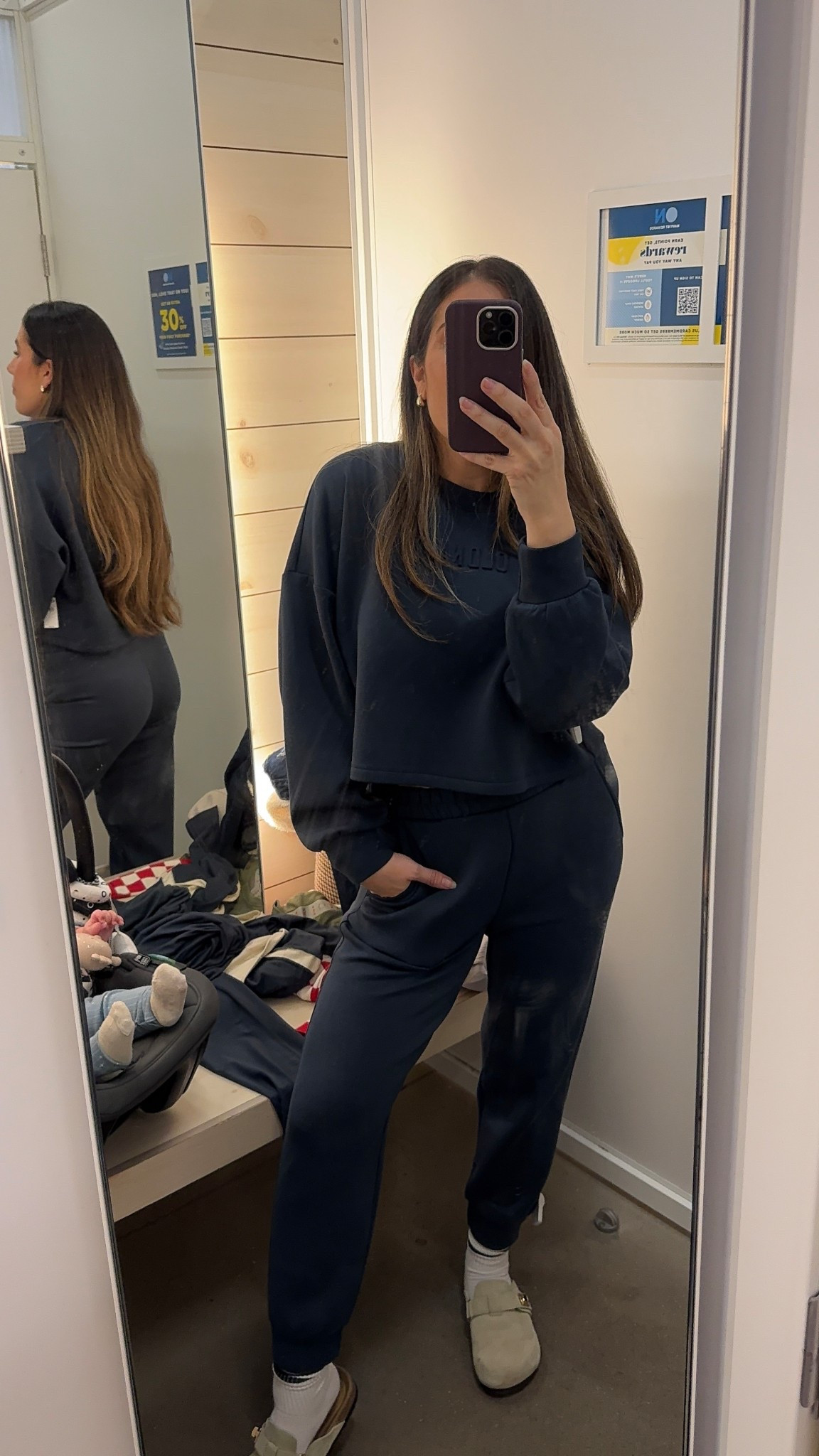 Old Navy active wear 

#LTKOver40 #LTKFindsUnder50 #LTKActive