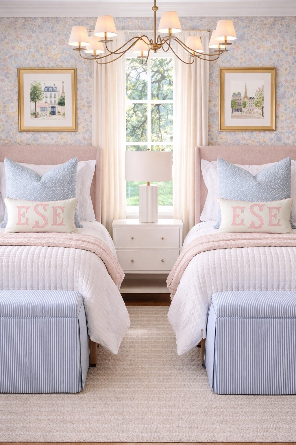 A darling blue and pink bedroom 

#girlsbedroom #kidsbedroom #bed #wallpaper 


#LTKKids #LTKHome #LTKSaleAlert