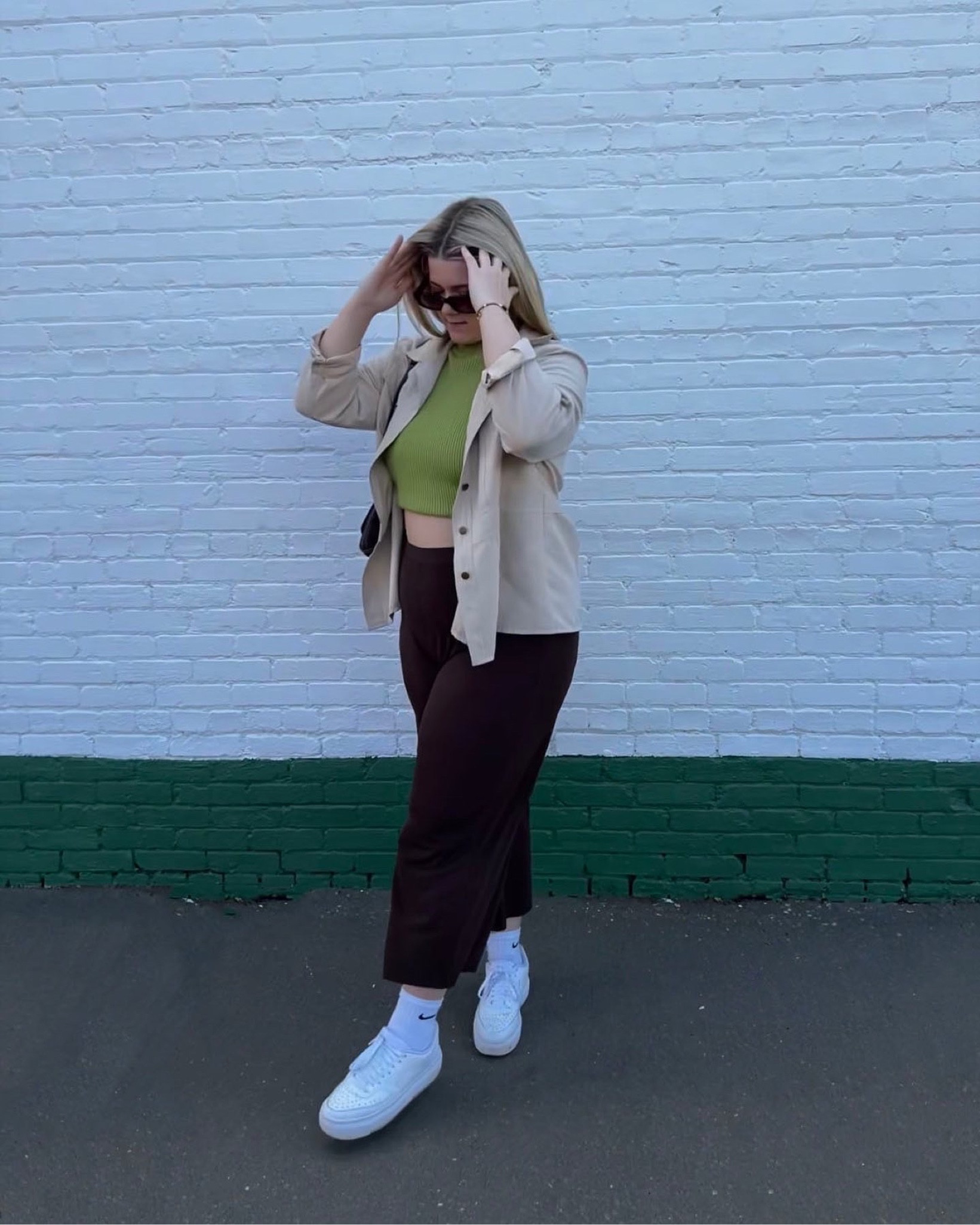 mid-size fall/winter outfit inspiration 2023✨

Green Ribbed Top
Khaki Button Up/Light Jacket
Brown Gauchos
Nike Socks
Nike Air Force Ones
Tory Burch Sunglasses
Guess Shoulder Bag

#LTKcurves #LTKSeasonal