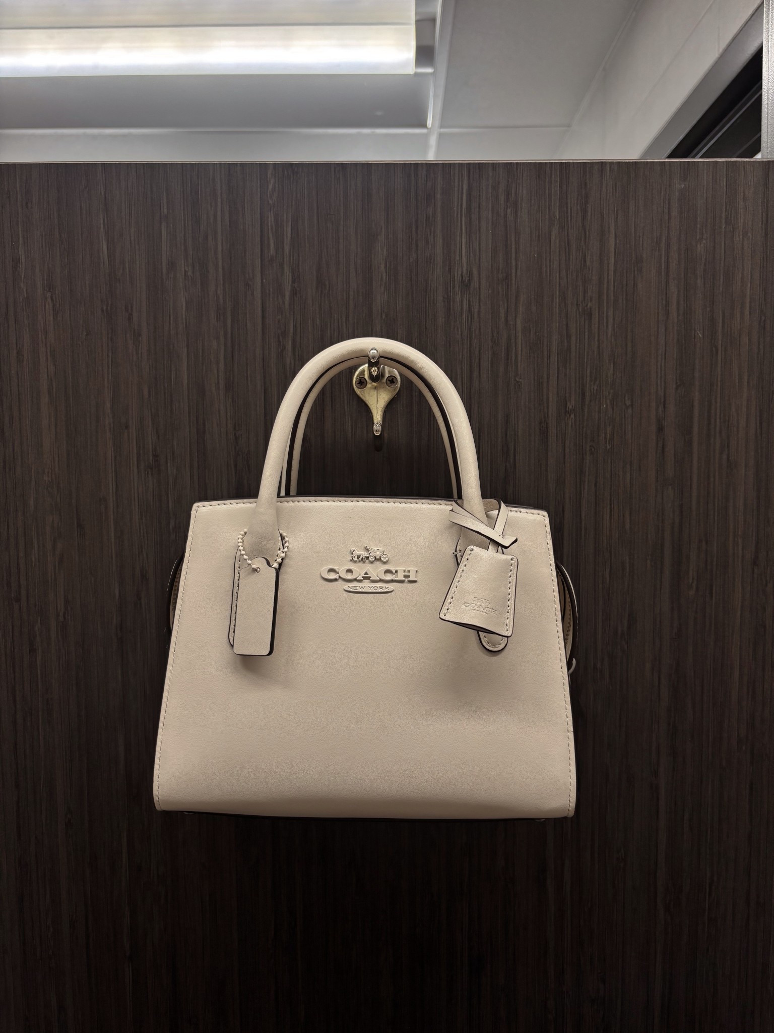 Summer purse I am obsessed with!! 🤍

#LTKGiftGuide #LTKStyleTip #LTKOver40