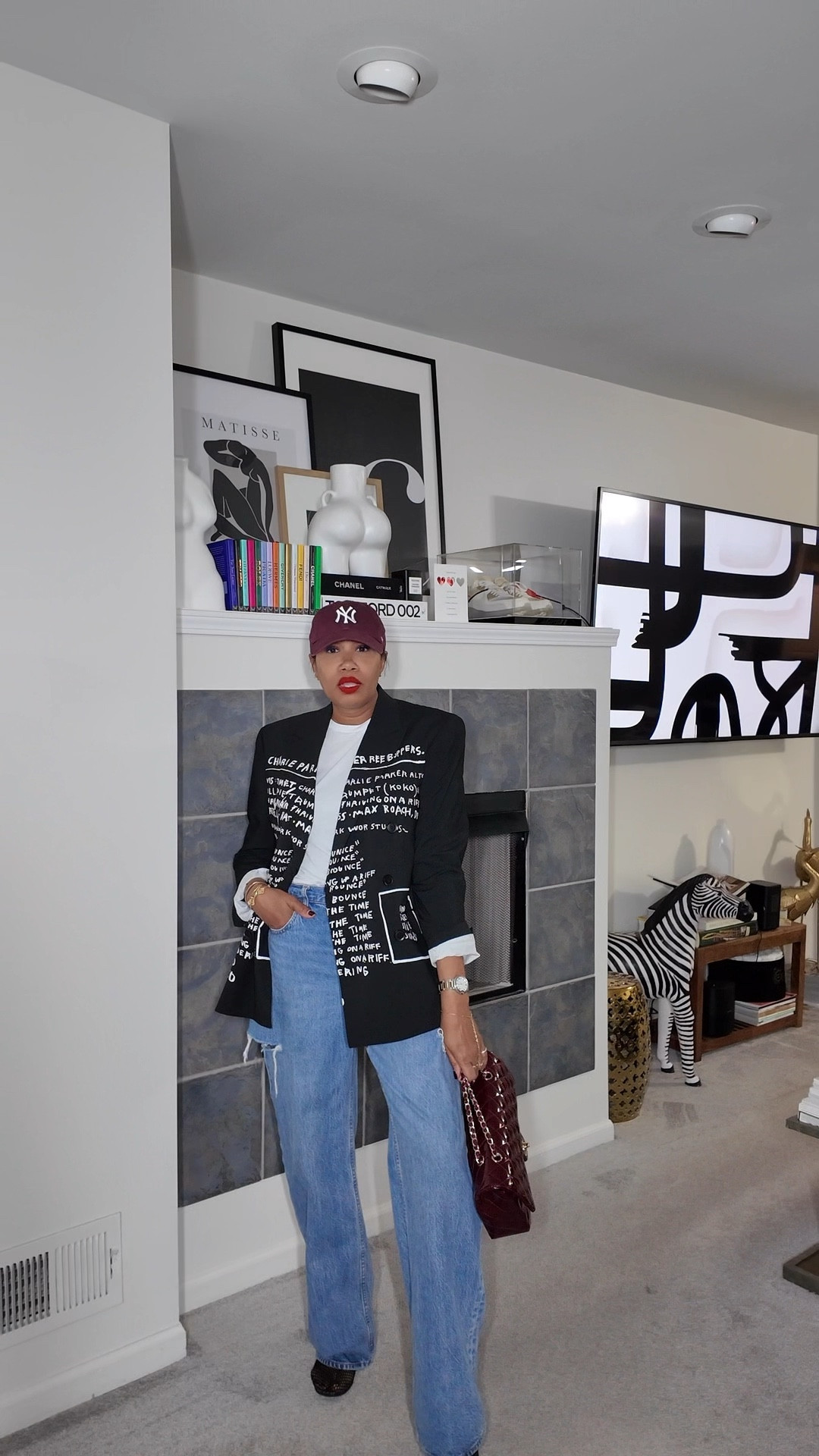 Stop ignoring the men's section
I shop there for blazers. The fit is better, the quality is higher, and the oversized look is what makes it expensive.

Men's blazers have broader shoulders and a boxier cut, that's exactly what you want.

Which look are you trying? Comment 1, 2, or 3.



#LTKStyleTip