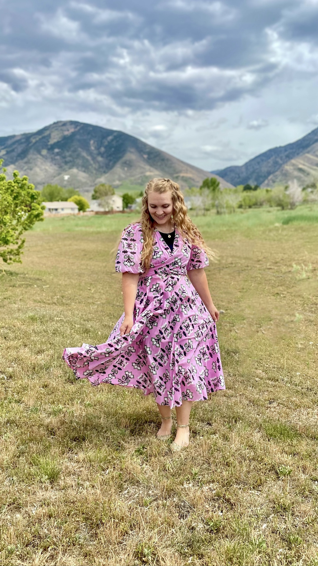 Dresses that I can wear year round? I’m totally here for it!
Beyond by Vera has the perfect dresses that are lightweight, made of natural fibers, and are twirly! It’s a win-win-win

#LTKMothersDay #LTKootd #LTKWorkwear