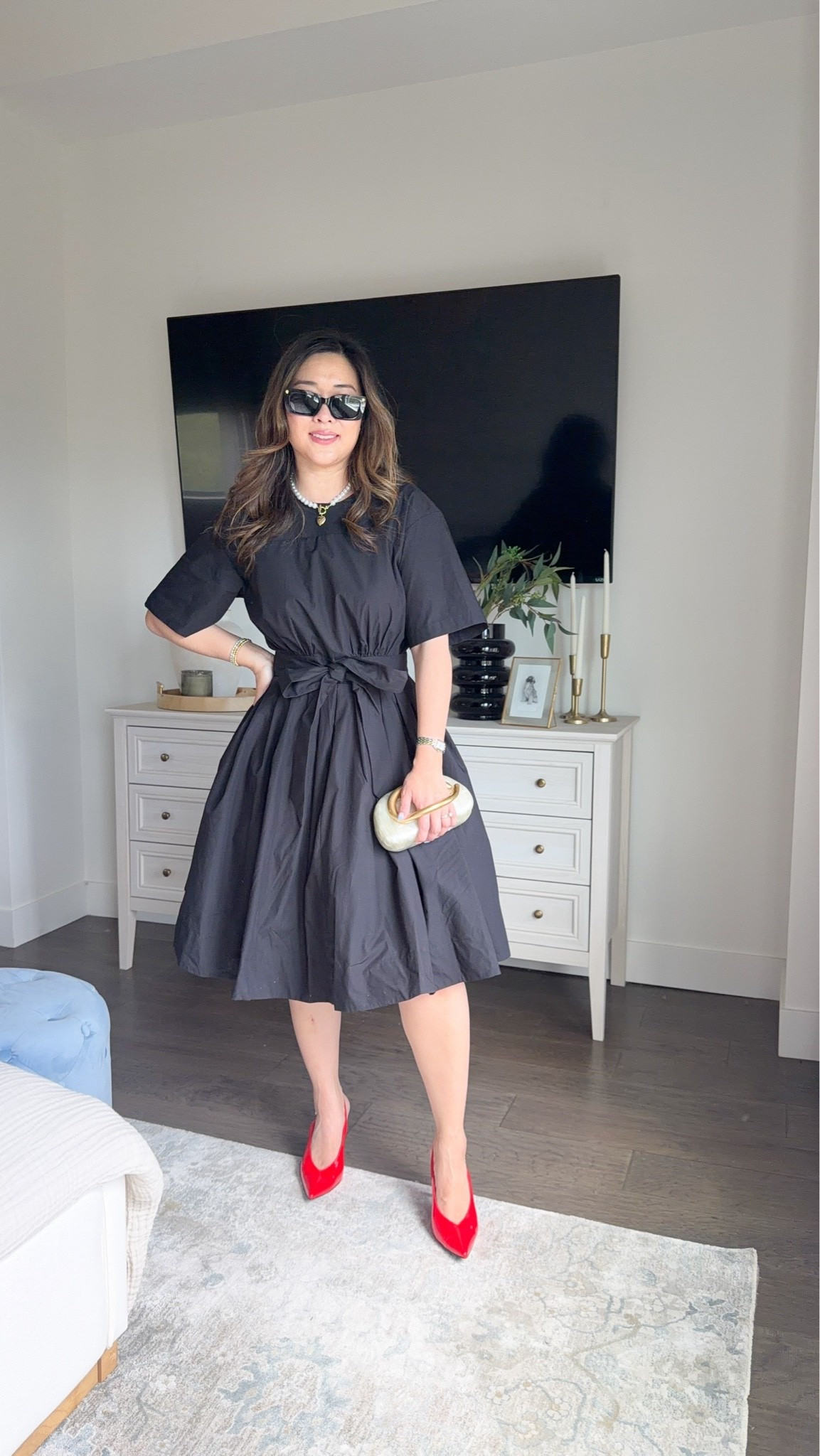 Black Dress: 6

Devil wears Prada, midi dress, outfit inspo, trending, cool mom outfit, styling tip, movie premiere, tcs, affordable fashion

#LTKootd #LTKmomlife #LTKSeasonal