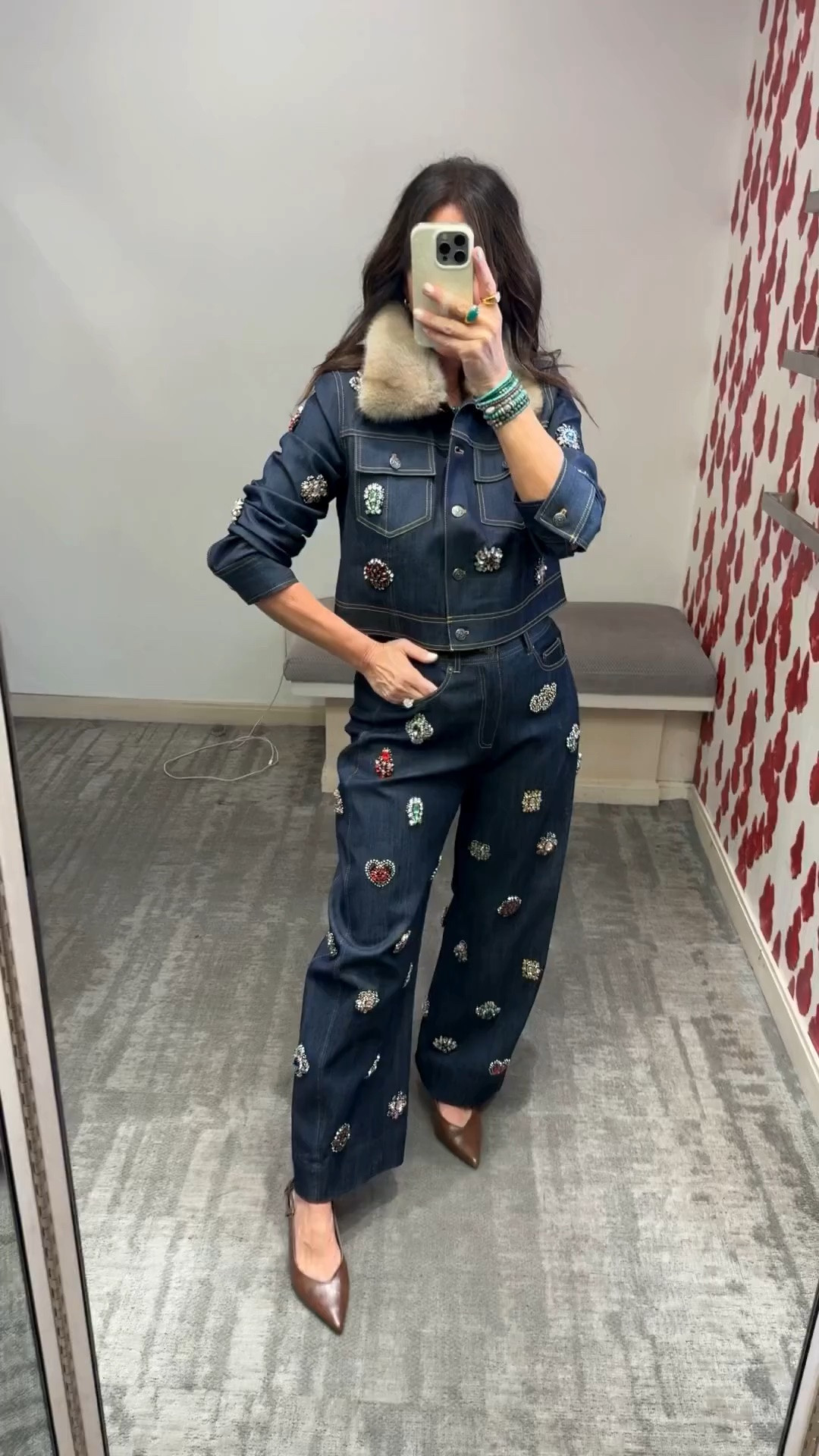 Embellished specia pieces by @cinqasept   On sale when you use spend and get savings going on at several retailers below 
Wearing 6 blazer, 8 pants (in black faux leather with embroidered roses)