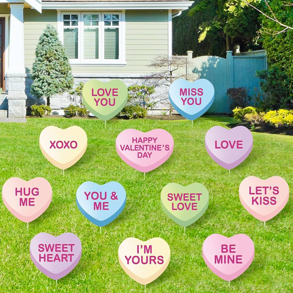​Quera 12Pcs Valentine's Day Yard Signs Conversation Hearts Sweethearts Candy Sayings Outdoor L... | Amazon (US)