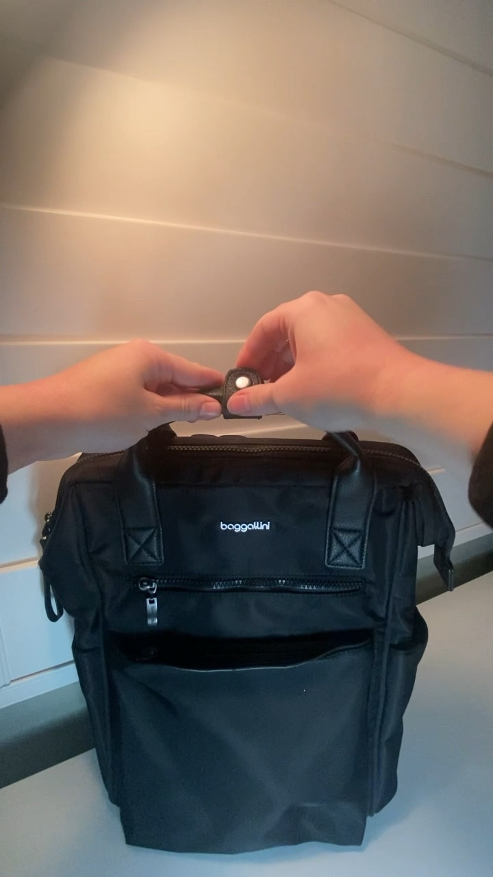 Pack my new backpack with me for nursing school lecture! #student

#LTKGiftGuide #LTKitbag #LTKFind