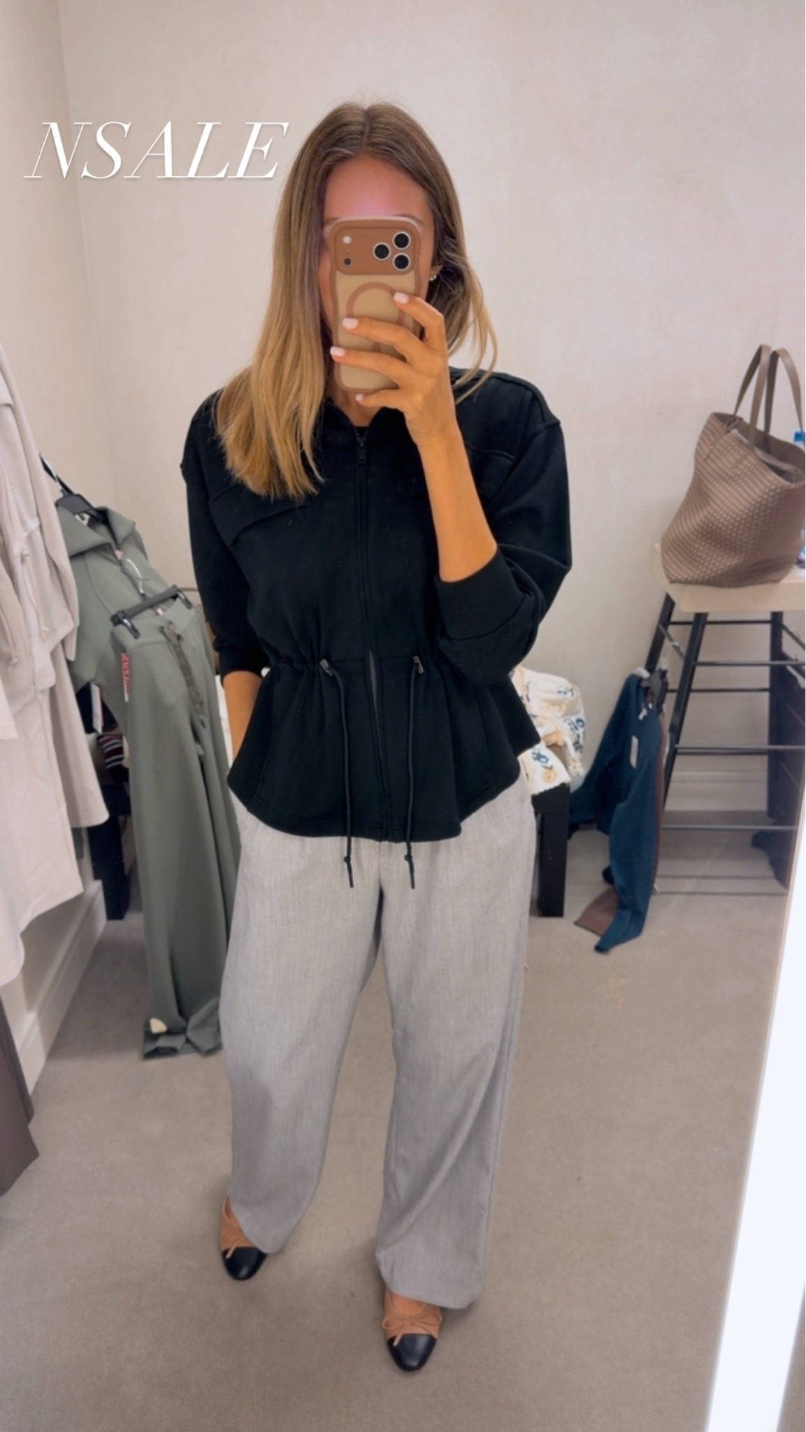 Nordstrom Sale 
Stylish and comfortable top that is perfect for traveling and casual

#LTKootd #LTKU #LTKSaleAlert
