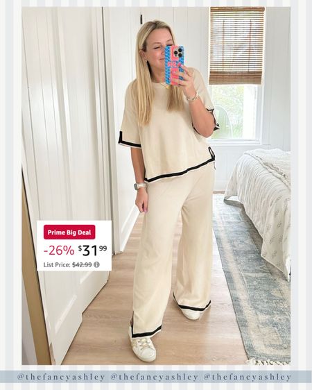 Everyone needs this Amazon set for fall. It comes in numerous colors. I’m wearing a size small. Perfect for everyday and travel // Amazon prime big deal days event 

#LTKxPrime #LTKsalealert #LTKSeasonal