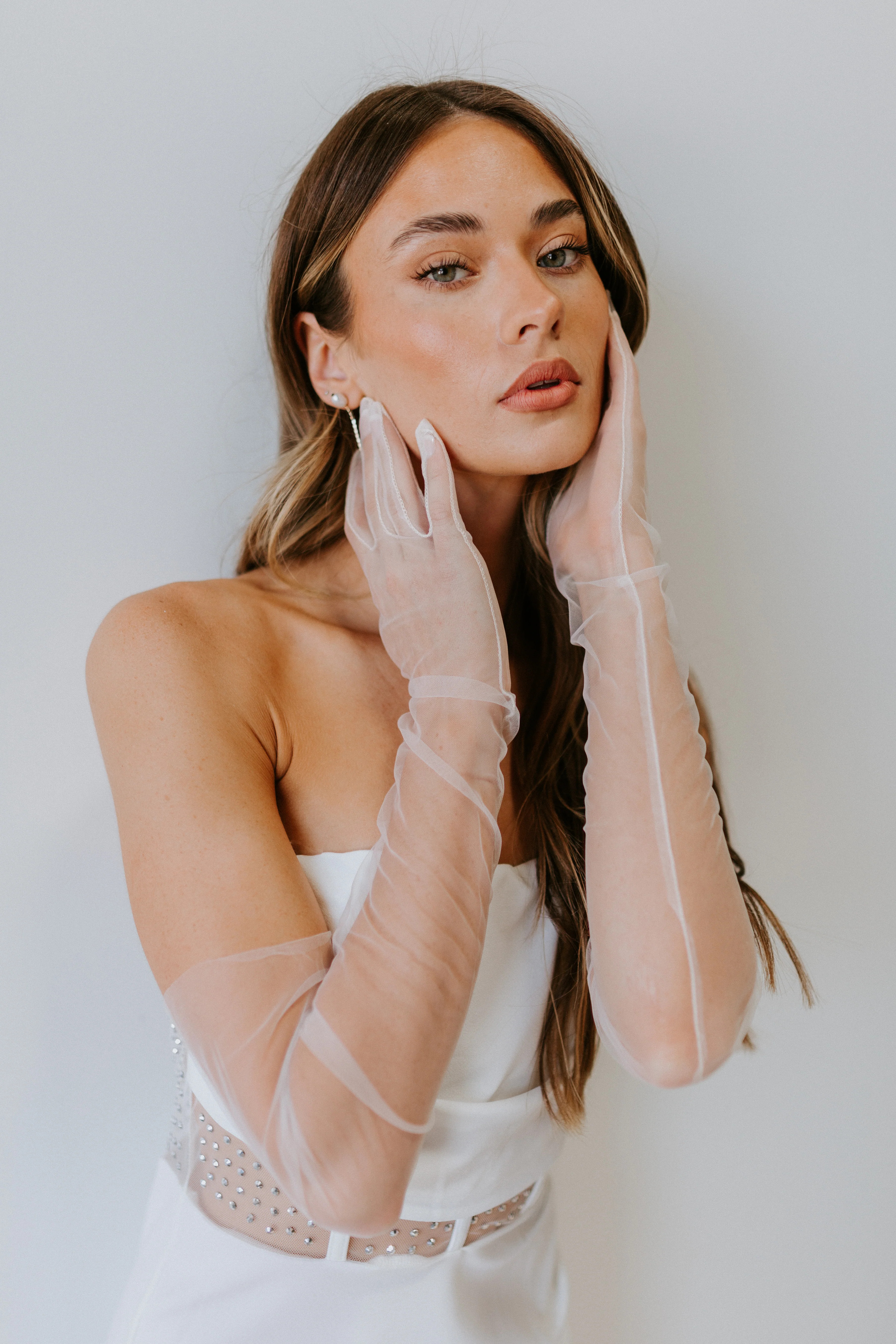 Bishop Gloves | Untamed Petals