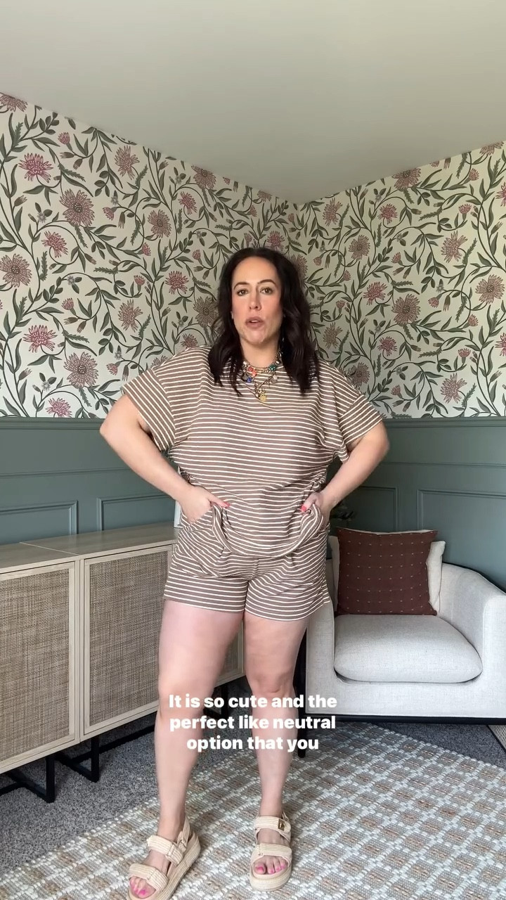 Amazon travel set in size xl loving this for a vacation coffee run outfit! 

brown travel set, matching set, Amazon fashion

#LTKFindsUnder100 #LTKMidsize #LTKFindsUnder50