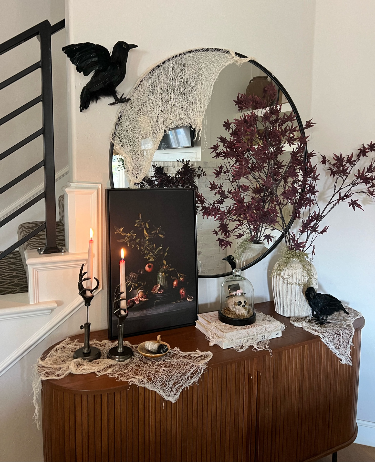 Halloween console table #halloweendecor #halloweenvibes #halloween2024 #spookyseason 

#LTKVideo #LTKHome #LTKSeasonal