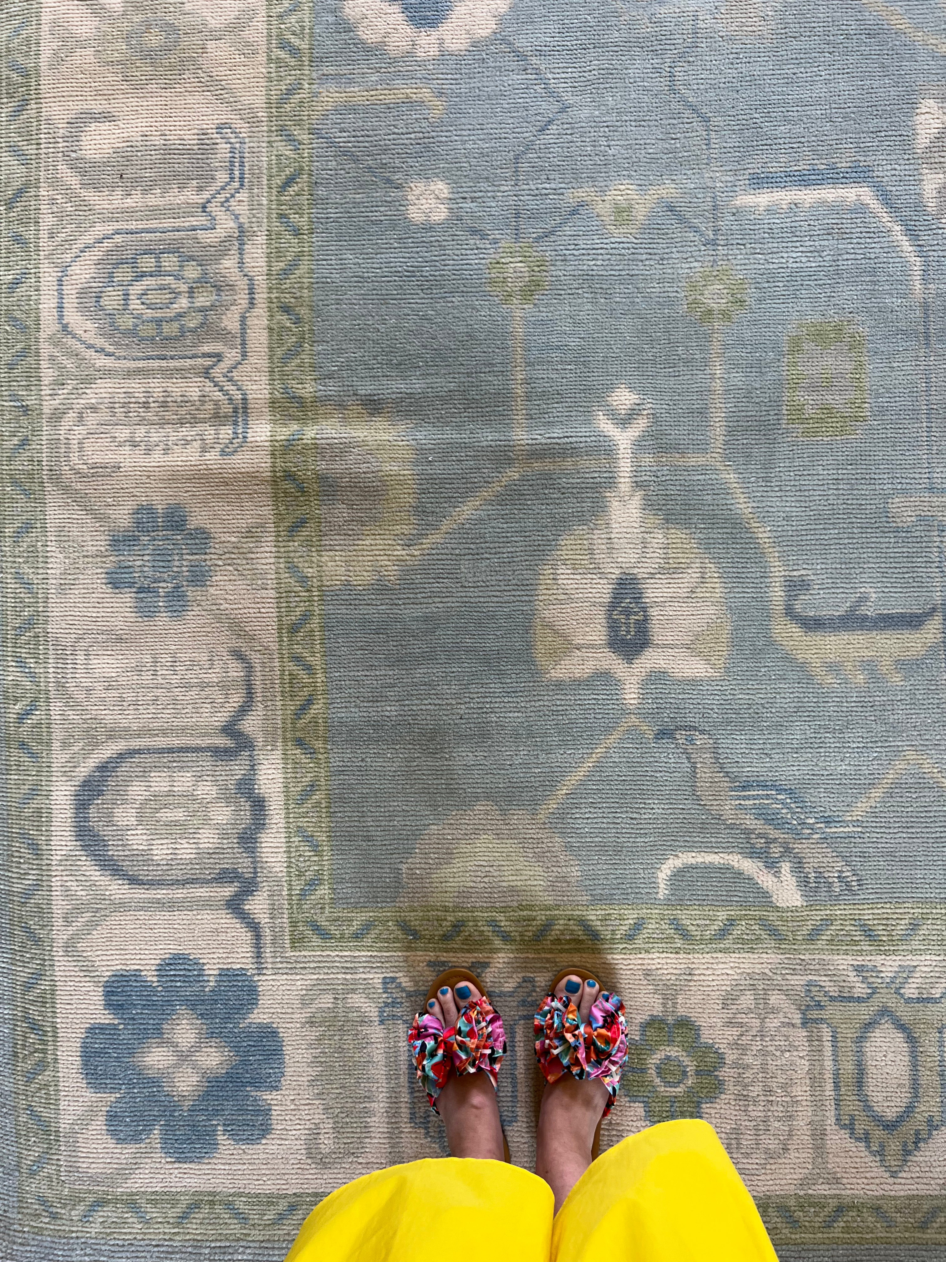 Blue Bird | English Village Lane