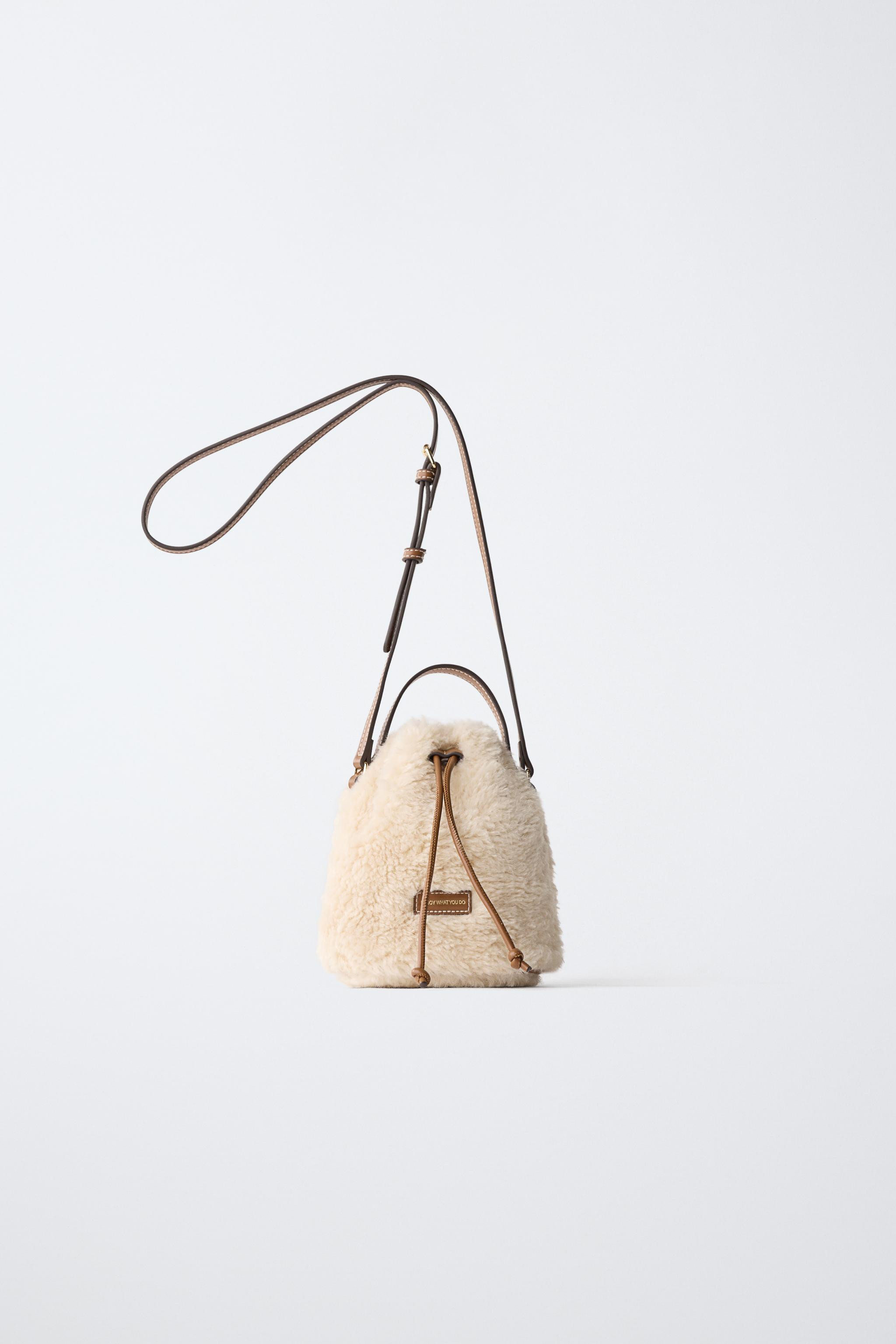 SHEEPSKIN BUCKET CROSSBODY BAG | Zara UK