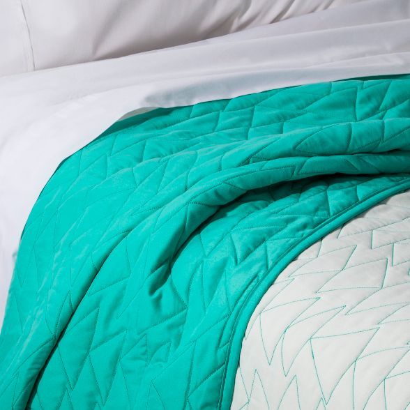 Triangle Stitch Quilt - Pillowfort™ | Target