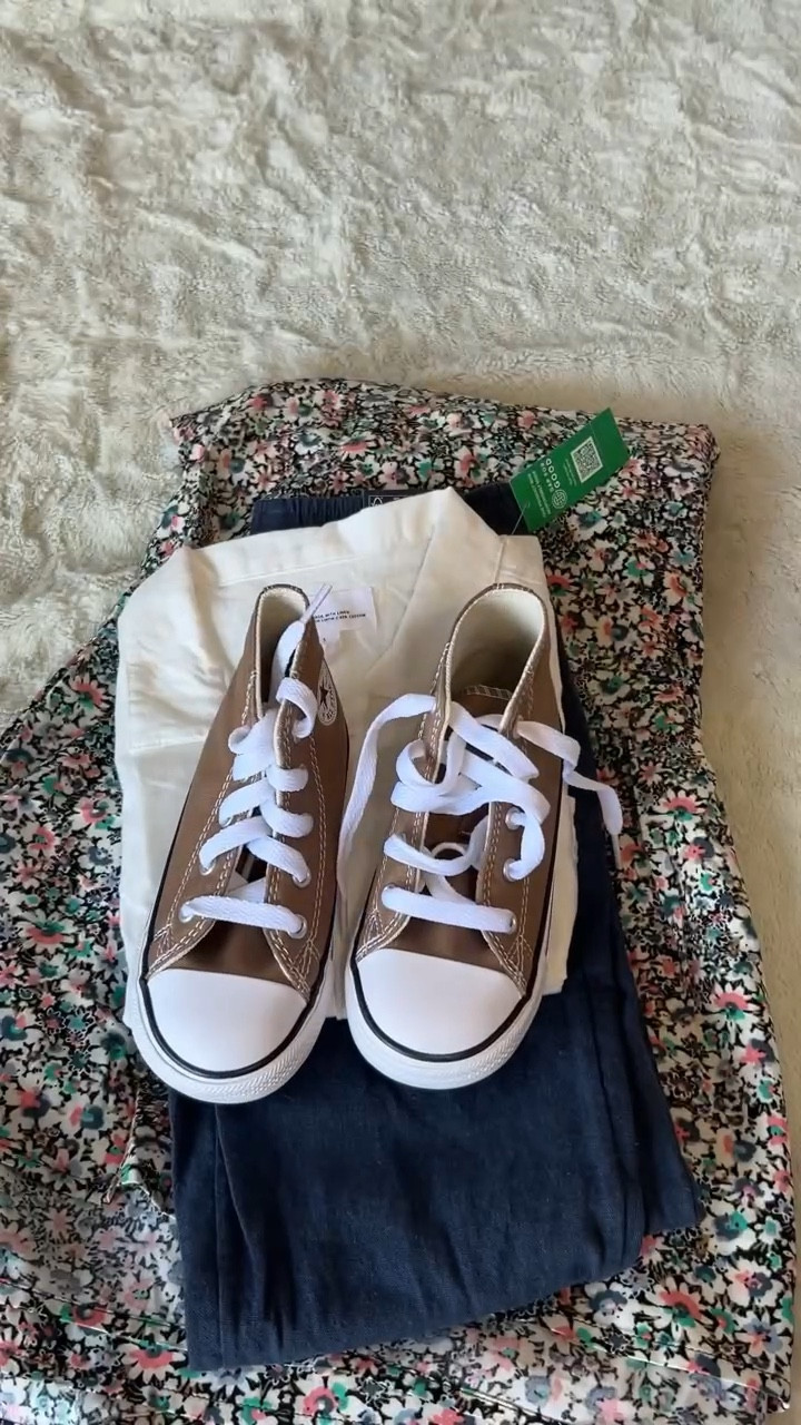 A little spring outfit haul for my kids spring photos! 🌷 

Spring outfit inspo, spring outfit ideas, spring outfit, kids spring outfits, spring photoshoot 

#LTKSpringSale #LTKfamily #LTKkids