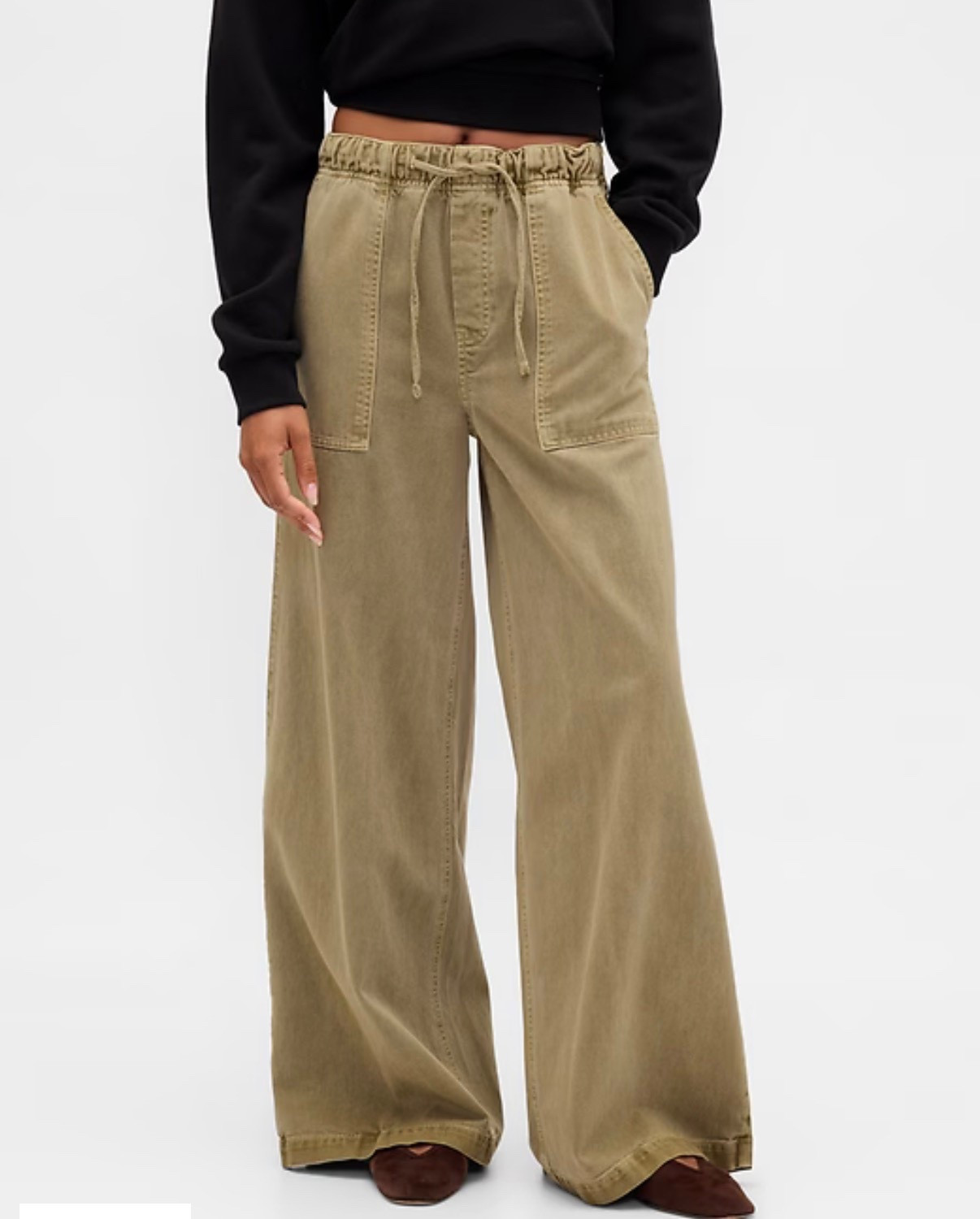 Circa 2000 pants I’m loving it! 

#LTKGiftGuide #LTKootd