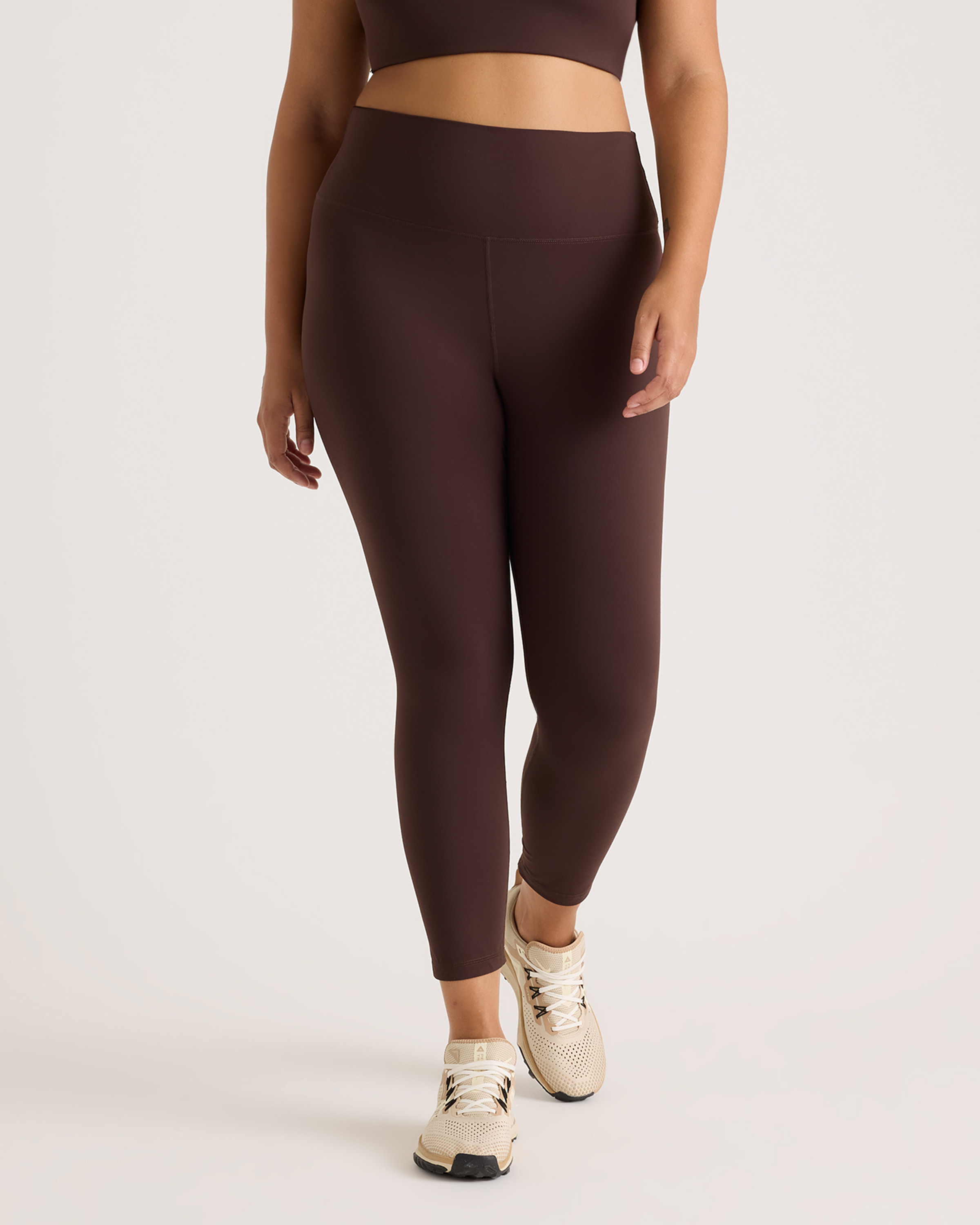 Quince | Women's Ultra-Form High-Rise Legging in Espresso, Size Medium, Nylon/Spandex | Quince