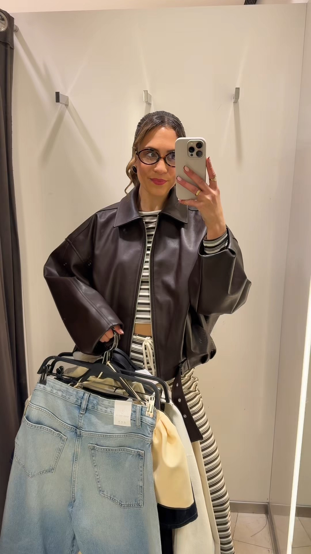 Zara new in 🌼🌸🌻⭐️ 

Omg!! Spring has hit Zara and I am so here for it 🥰 Excuse the dirty mirror in the changing rooms 😂

What look is your fave gals? 1,2,3,4 or 5 ? 🫶🏽 


#LTKFashionMonth #LTKspring #LTKstyletip