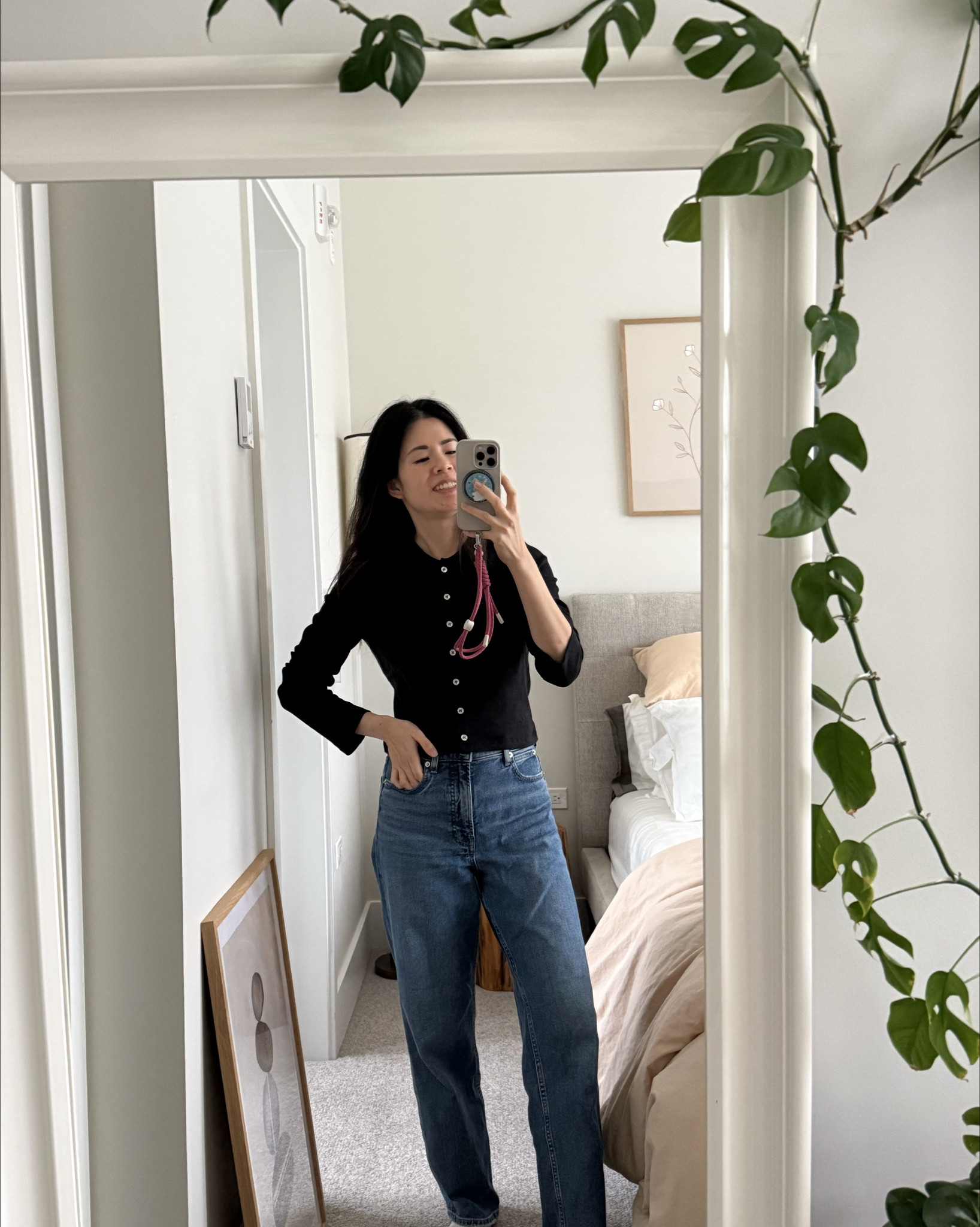 Leset cardigan. Sized up to a S
Everlane jeans. Tts
Both pieces on sale

#LTKfall #LTKcanada #LTKpetite