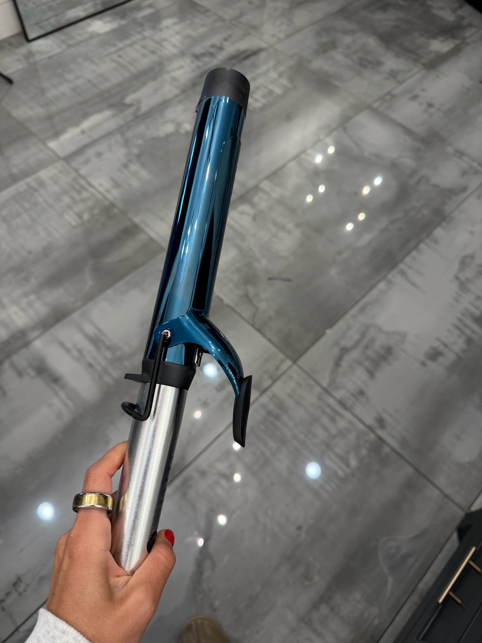 My big long barrel curling iron