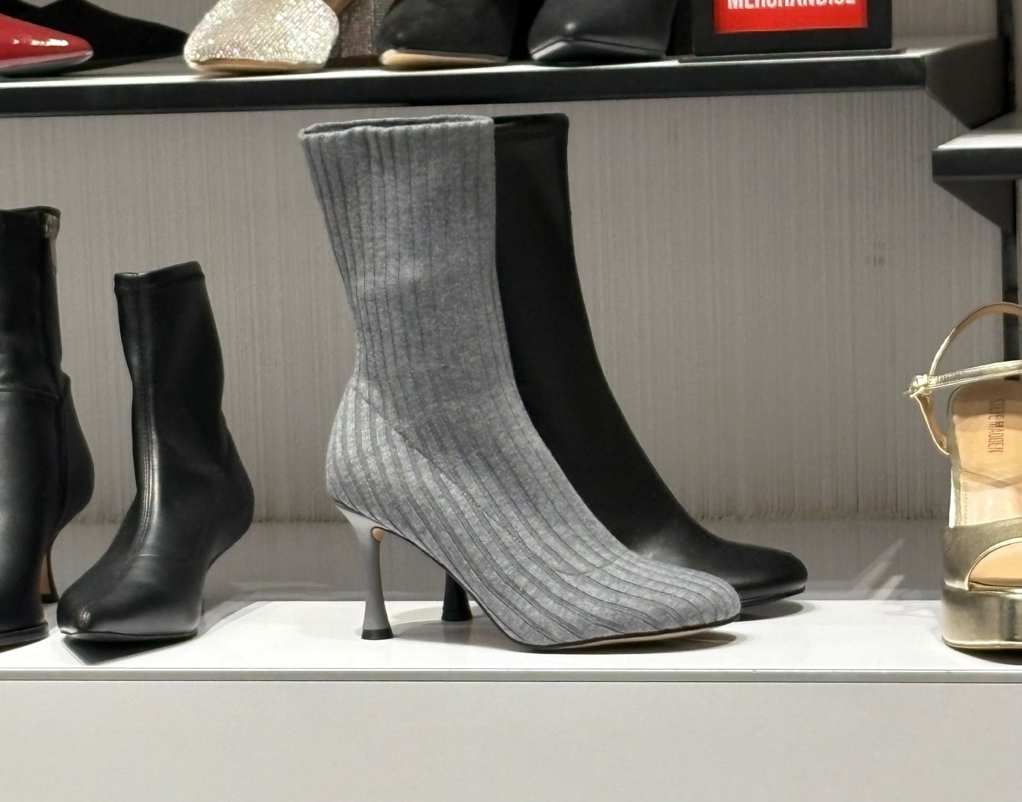 In love with this gray boots. 

#LTKU #LTKootd #LTKvlog