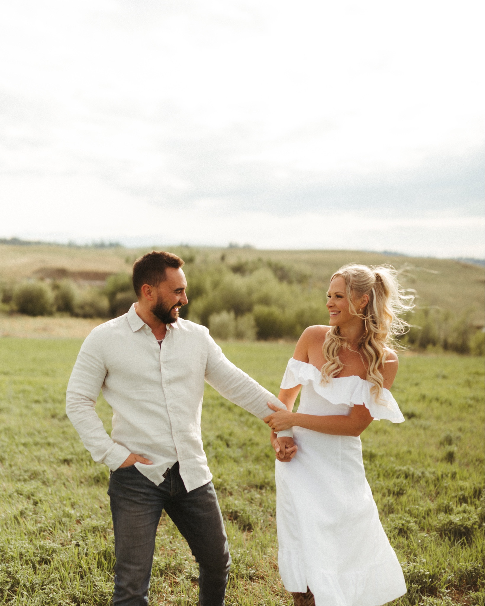 My favorite linen dress I wore for our engagement photos! This dress is so comfy and flattering g and comes in multiple colors🤎 Wearing a size 0 #sundress #linendress 

#LTKSeasonal