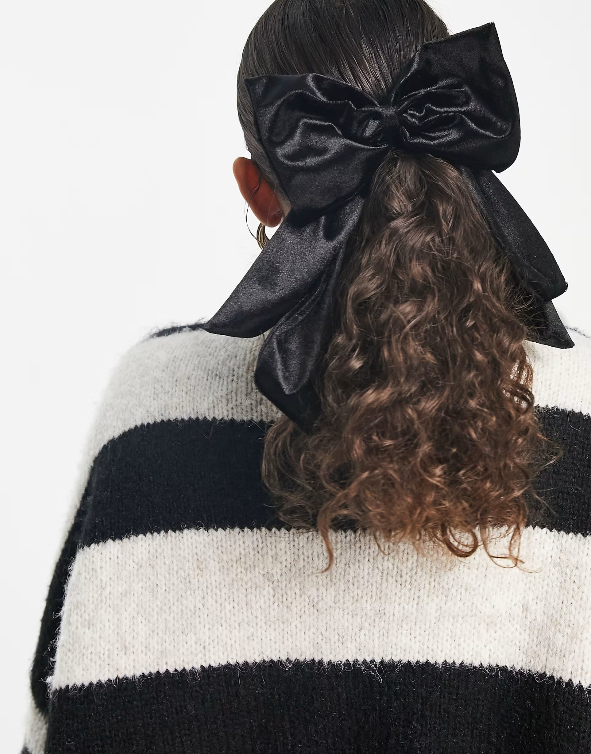 ASOS DESIGN hair bow in black velvet | ASOS (Global)
