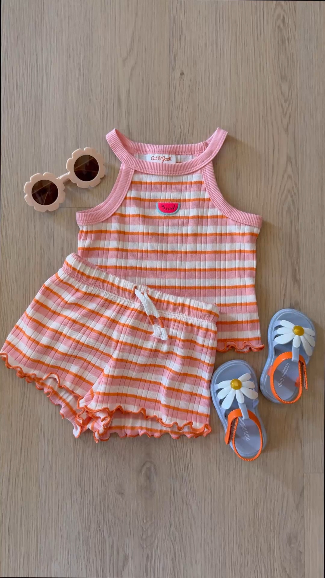 A little toddler ootd🤭 this set will probably be a little big for Banks, but I couldn’t resist! Paired with her new mini Melissa’s and some sunglasses🥰

Toddler girl outfit, summer style, toddler sandals, matching set , target style 

#LTKKids #LTKBaby