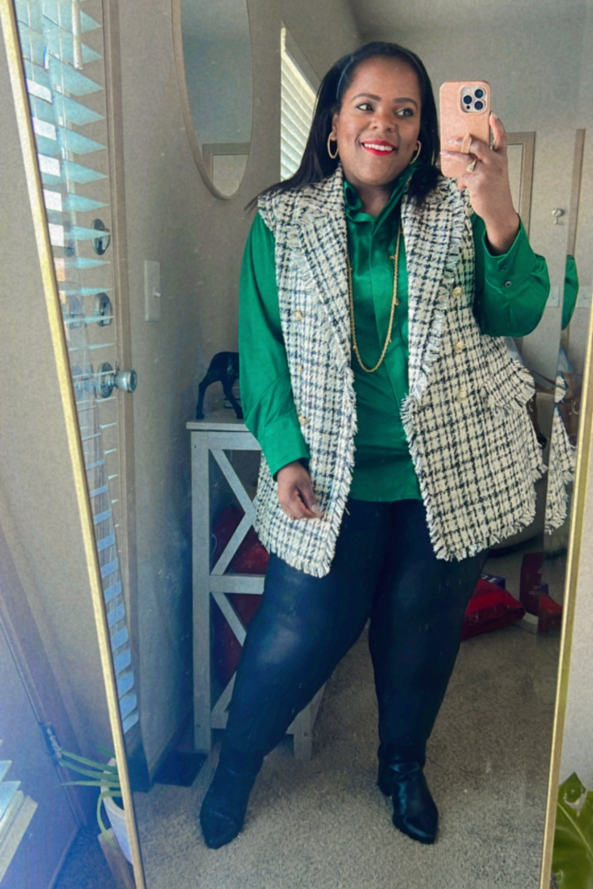 Happy Tuesday! Here’s my OOTD! This vest is giving me all the Chanel vibes but for way less! Like under $40 and it comes in all sizes! 

#LTKHoliday #LTKstyletip #LTKmidsize