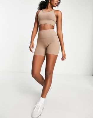 TALA – Skinluxe – Shorts in Mokka-Braun, exklusiv bei ASOS | ASOS (Global)
