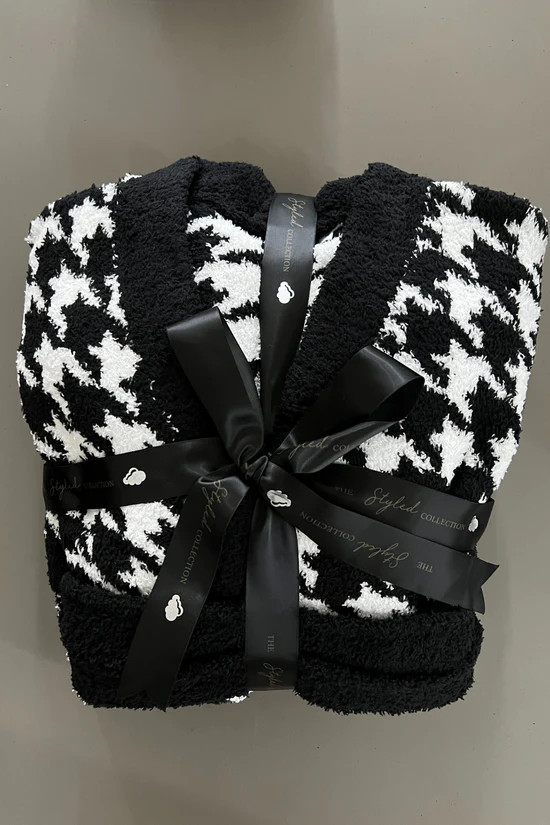 Houndstooth Buttery Robe | The Styled Collection
