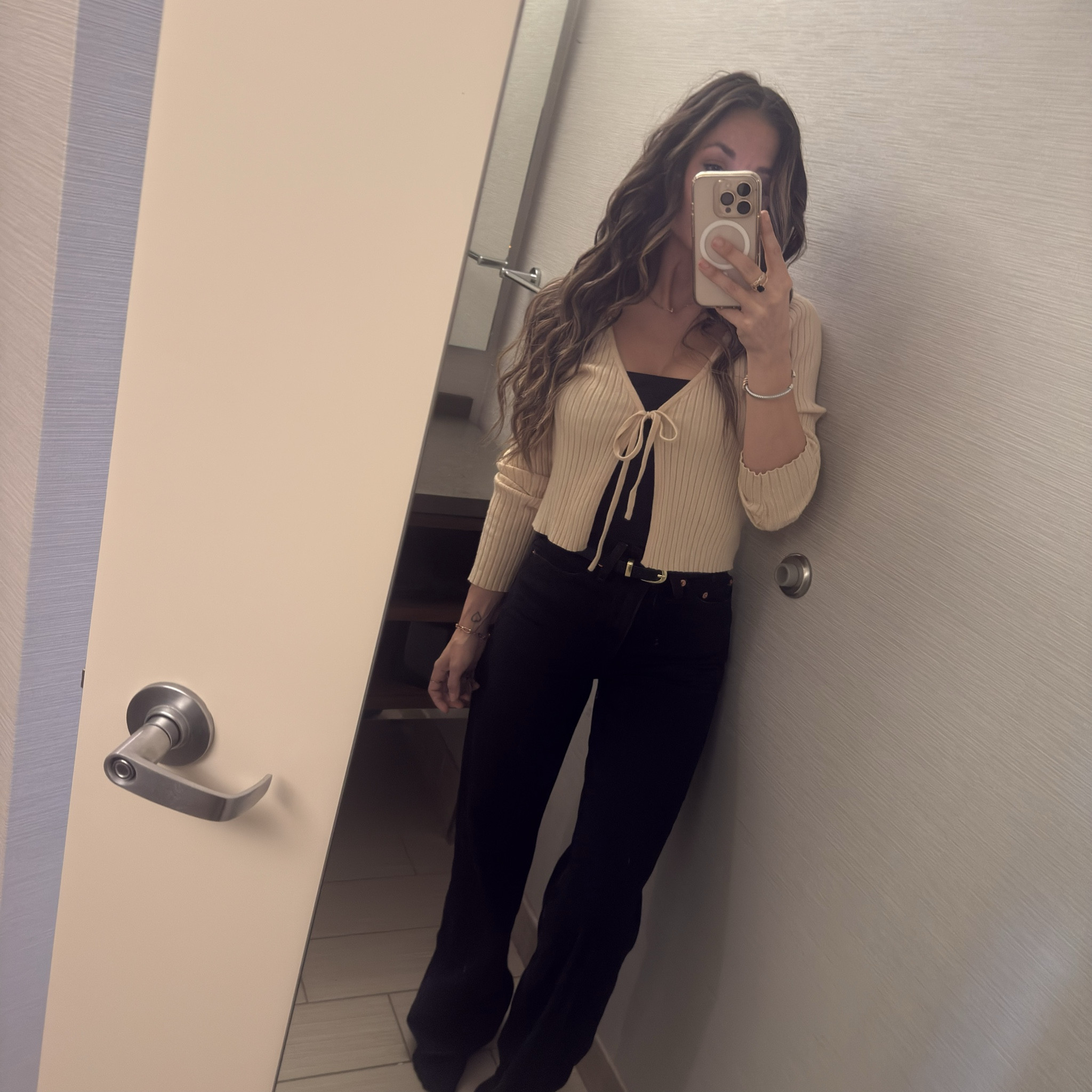 Save this for the next time you need a cute & easy outfit idea. Easy fall office idea or everyday wear 
#LTKfashion #LTKstyle #LTKfall #FallOutfits #OOTDideas #CasualChic #EverydayStyle #NeutralStyle #ClassicWardrobe


#LTKCyberWeek #LTKWorkwear #LTKSaleAlert