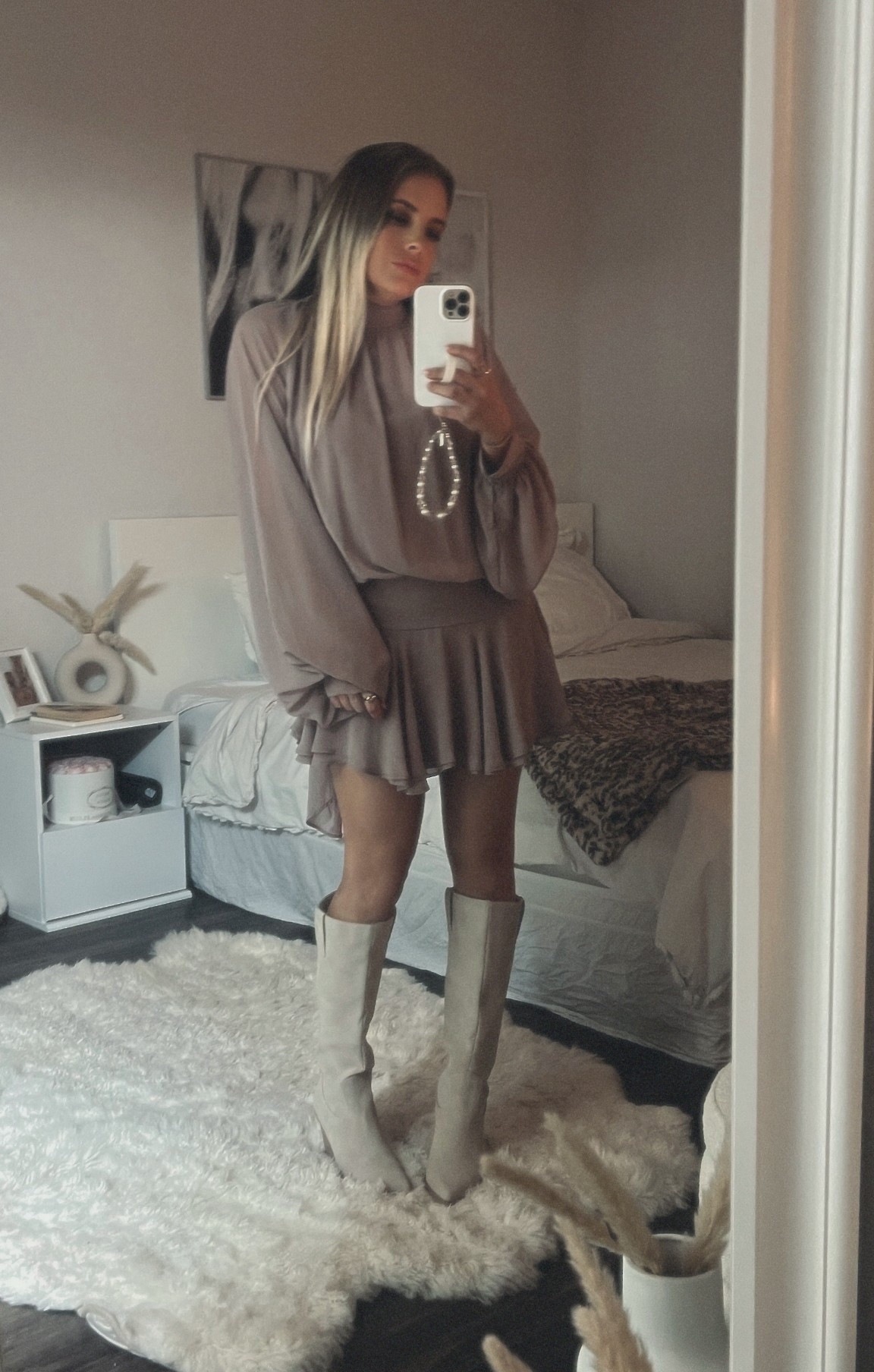 Fall cuteness 🫶🏽 Use KIKIOELLA30 for 30% off the boots at Vici

#LTKHoliday #LTKSeasonal #LTKParties