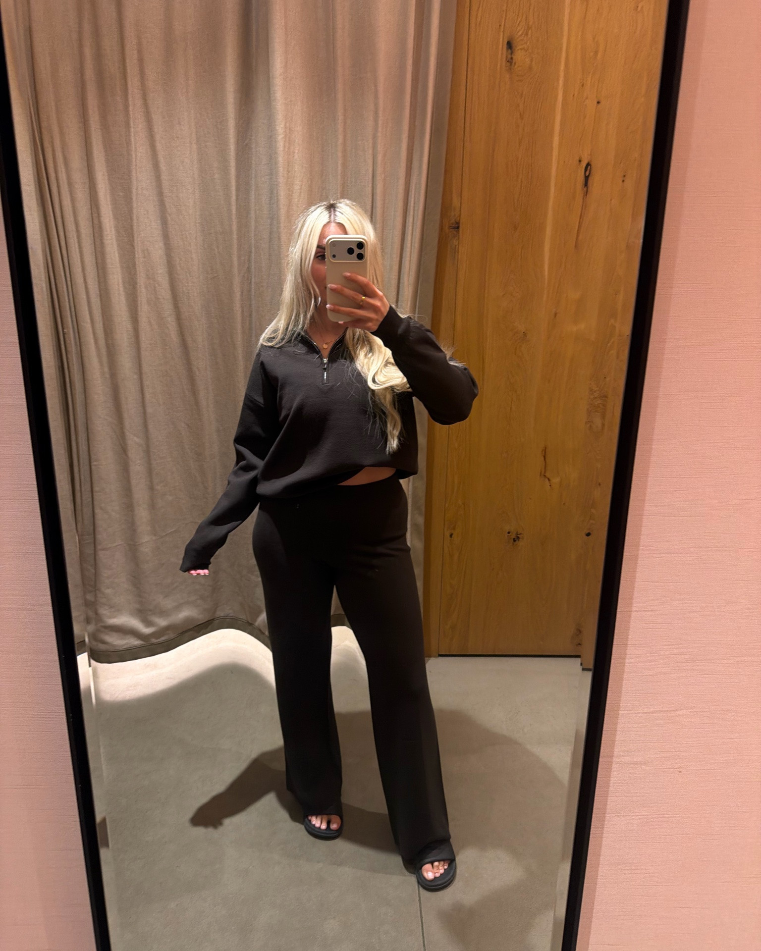 Aritzia new arrivals for fall 🍂 #aritzia #aritziastyle #myaritziastyle

#LTKfall #LTKsummer #LTKworkwear