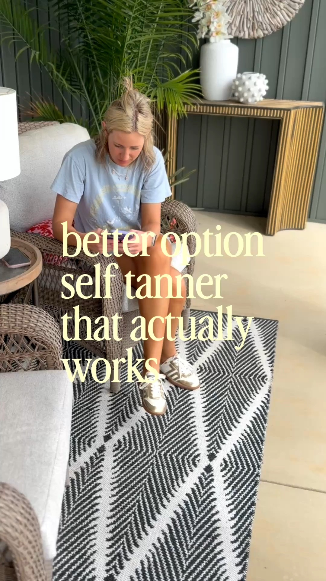 my absolute fave self tanner
goes on so smooth and smells dreamy and not strong at all🤩
doesn’t cause breakouts either—so great on sensitive skin



@Coco & Eve

#LTKBeauty #LTKTravel #LTKselfcare