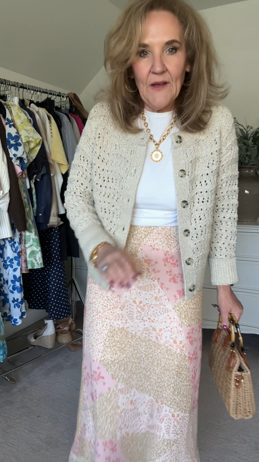 Loft skirt size small
Cardigan size medium it’s a subtle metallic 
Pumiey tee size up 2 I’m in an XL
Sandals are tts and FABULOUS! 

#LTKWatchNow #LTKShoeCrush #LTKFindsUnder100