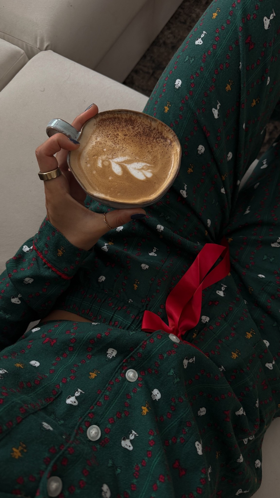 Morning coffee + the cutest snoopy pjs 

#LTKHoliday #LTKSaleAlert #LTKGiftGuide