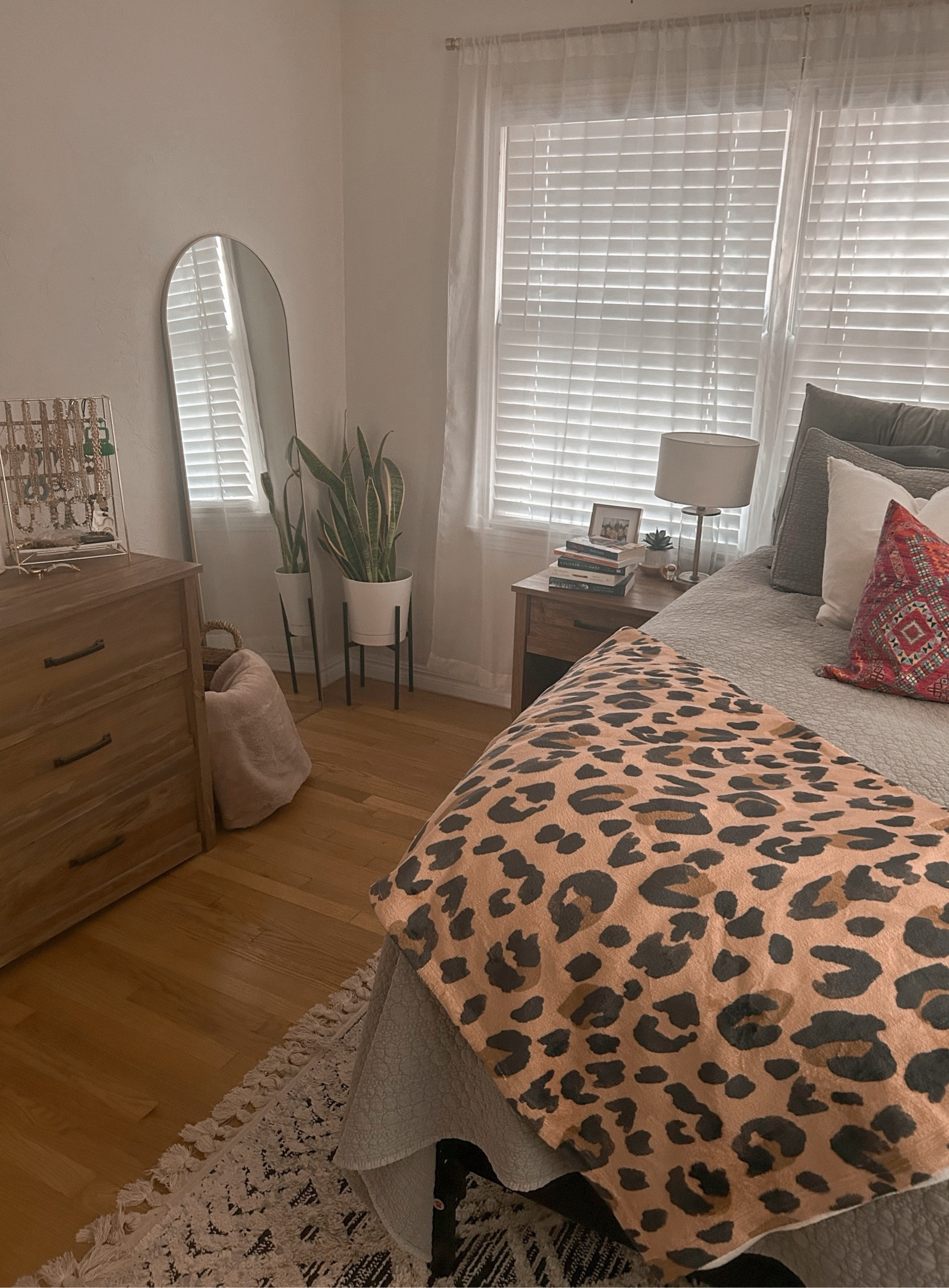 Cozy room vibes #cheetah #floormirror #plant #bohochic #bohoroom #eclectic 

#LTKhome