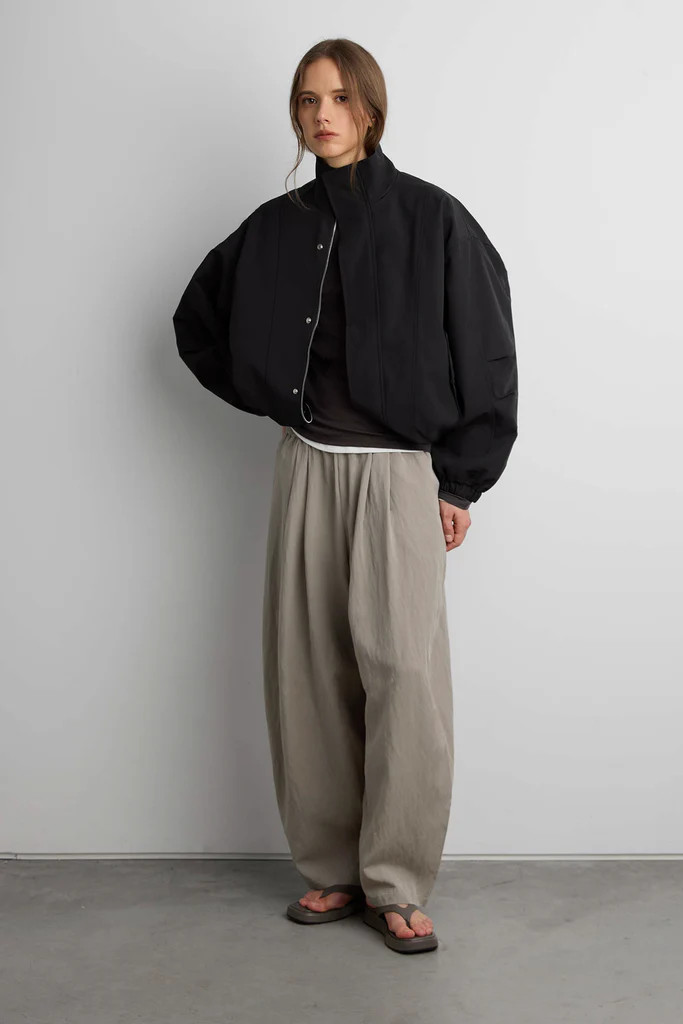 HIGH FUNNEL NECK CROPPED DRAWSTRING JACKET | OAK + FORT