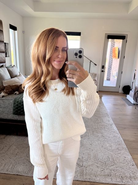 Love this crochet sweater!! Such a great knit. Wearing one size up in the sweater and true size in the pants. @walmart @shopbop
