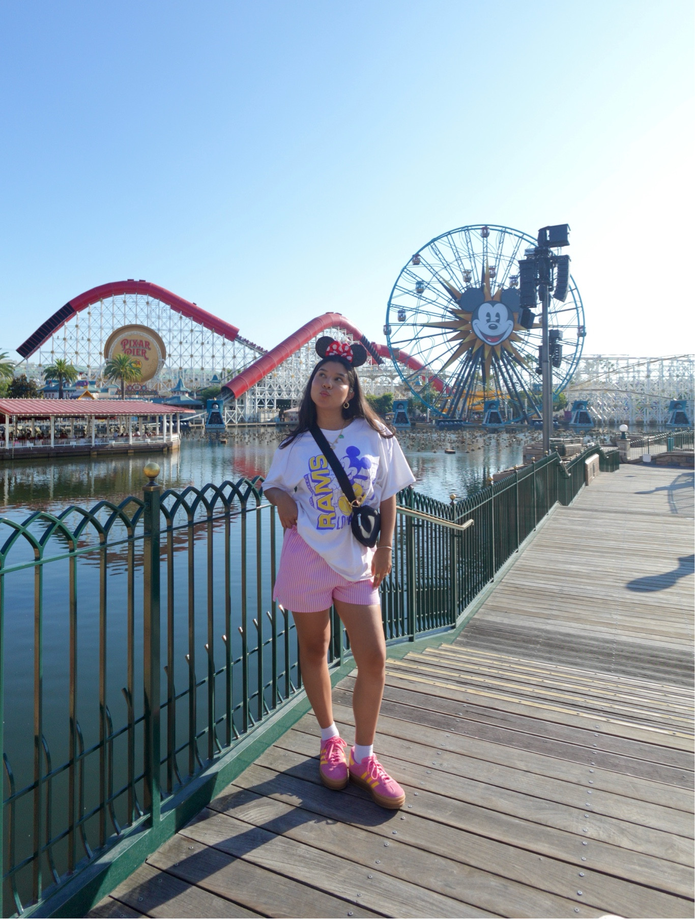 DISNEY OOTD COMFY AND CUTE!!🐭🩷✨ #disneyootd #disneyoutfir

#LTKTravel #LTKStyleTip #LTKFindsUnder50