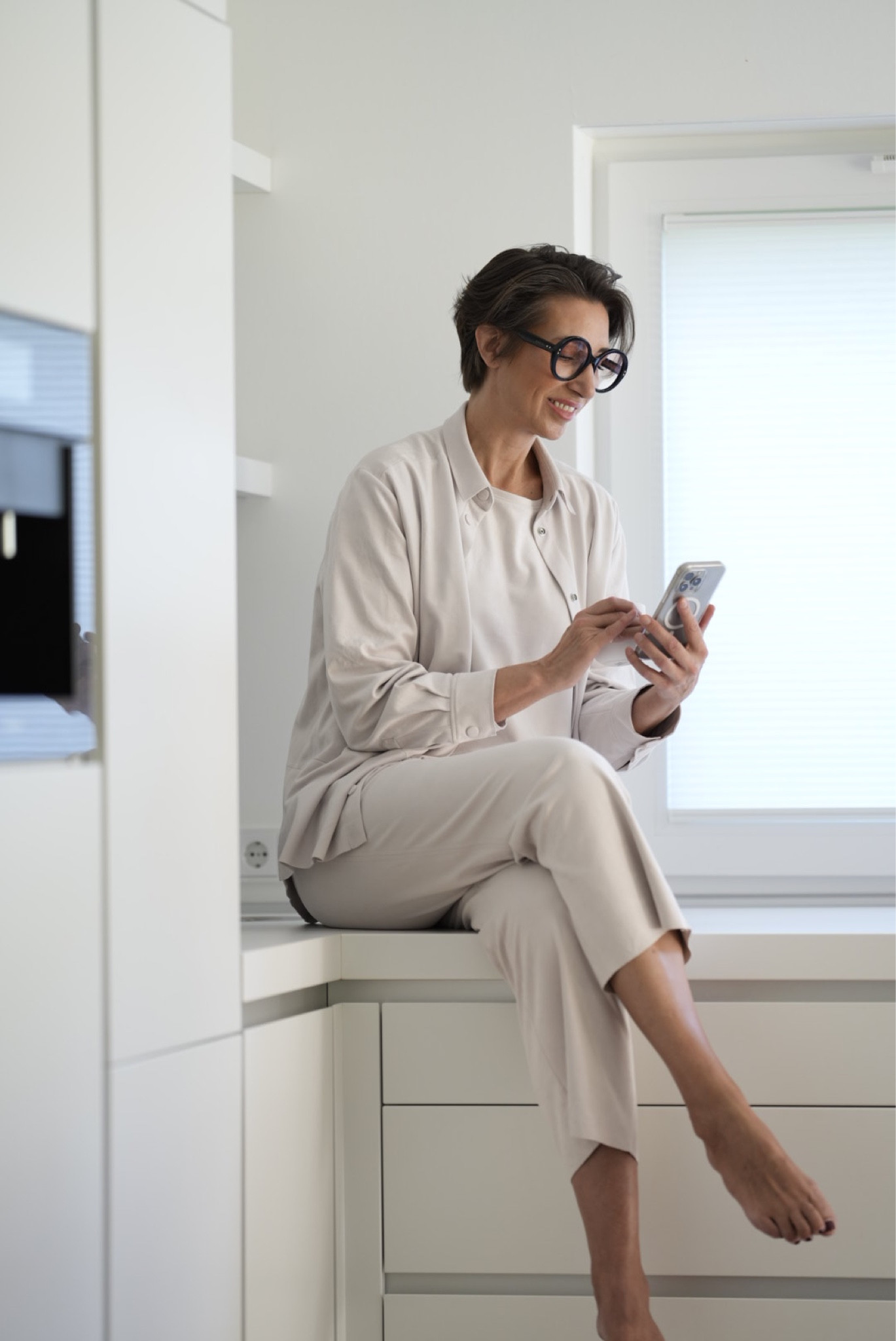 Juvia Kombi in Tech Velours in der Farbe eggshell. 7/8 Hose, Shirt und Hemd 

#LTKover40 #LTKstyletip #LTKeurope