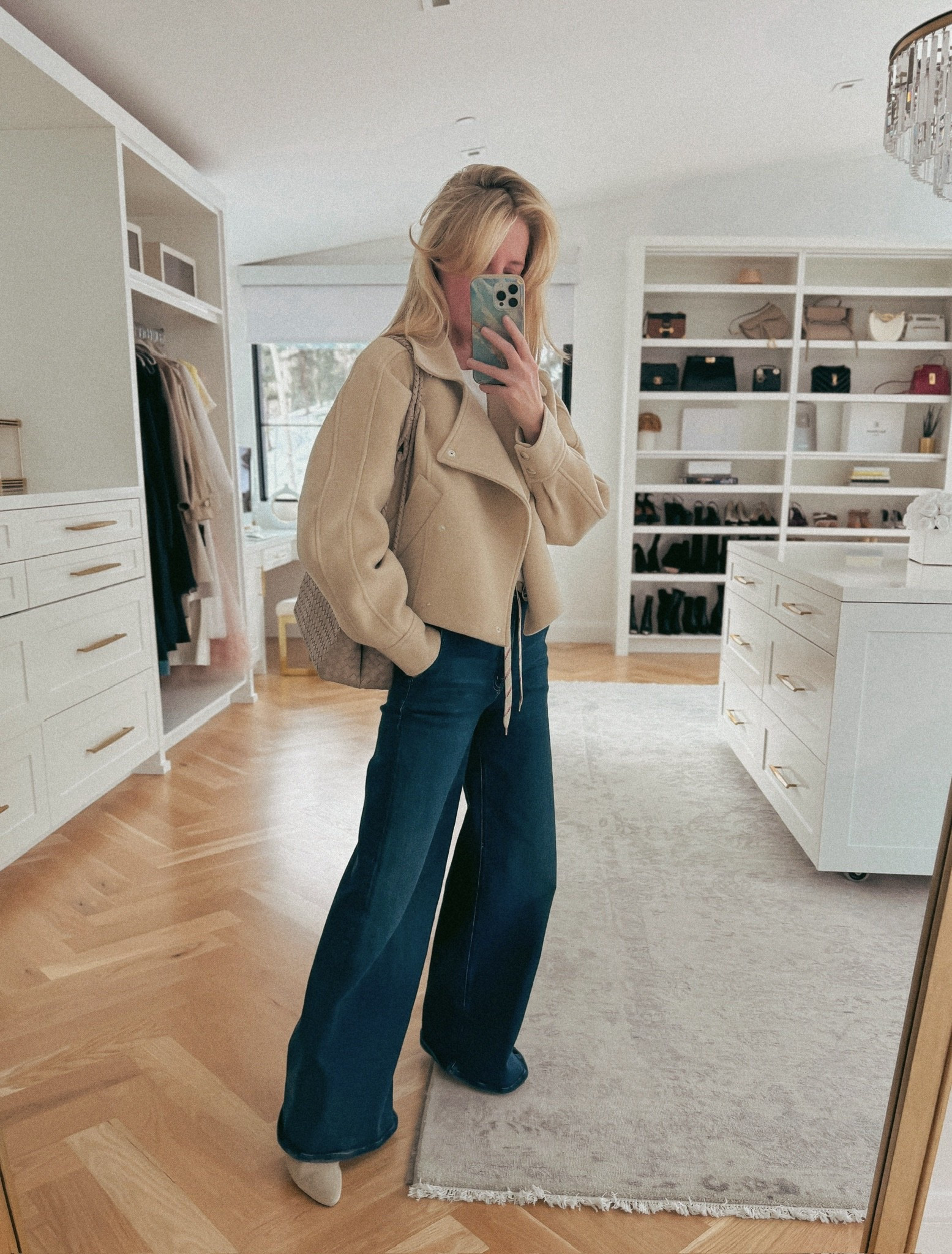 Casual, chic fall outfit idea 

#LTKSeasonal