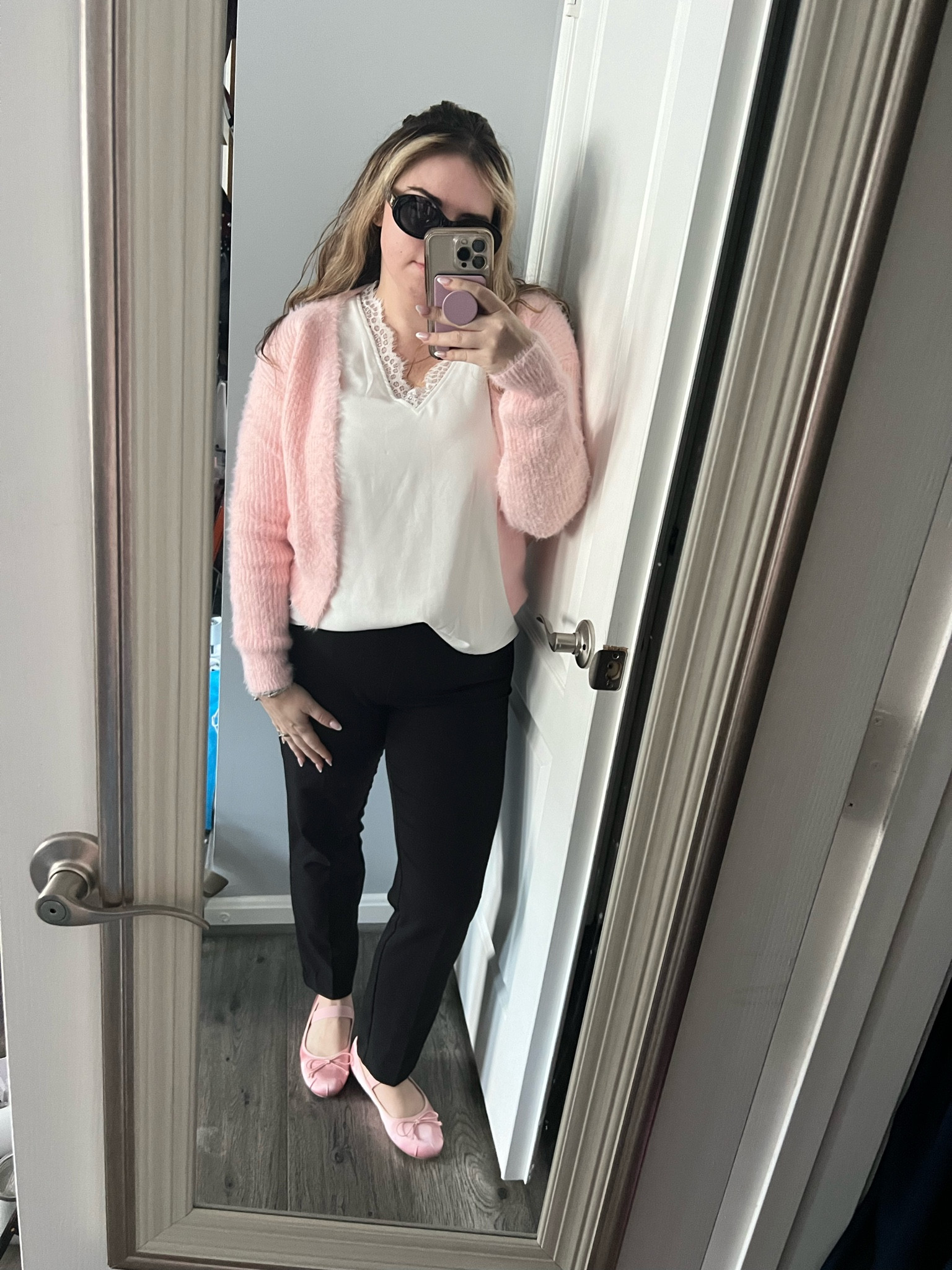 Office outfit 

Midsize outfit, sweater, lace trim tank, bow ballet flat, pink ballet flats, business casual outfit, workwear 

#LTKmidsize #LTKworkwear #LTKstyletip