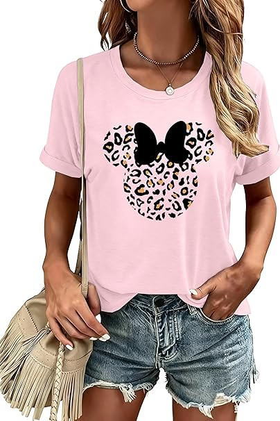 Magical Shirts Women Girls Family Vacation Matching Shirt Magic Kingdom T-Shirt Mommy and Me Trip... | Amazon (US)