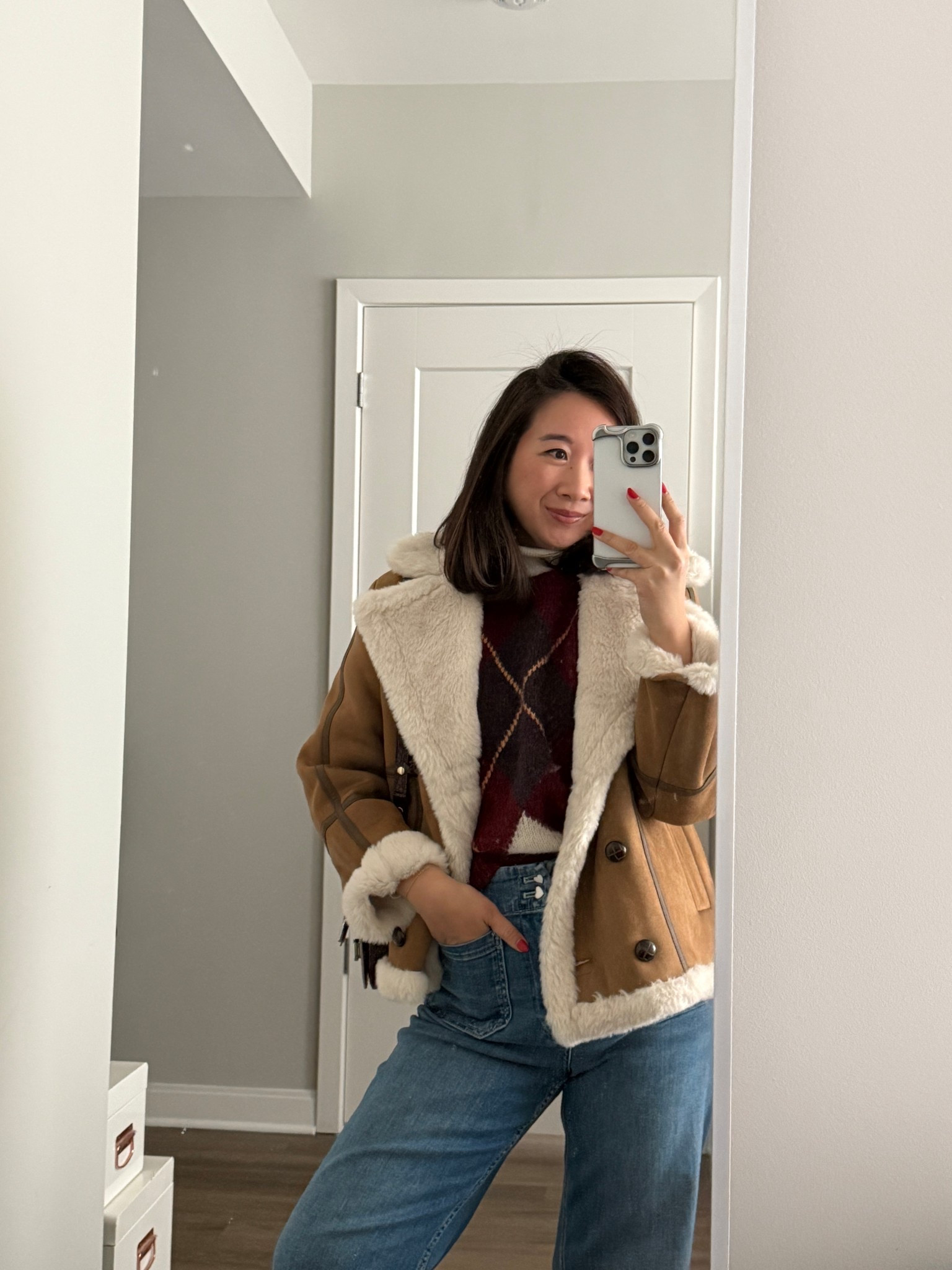 Cozy look with a hint of festive vibes 
