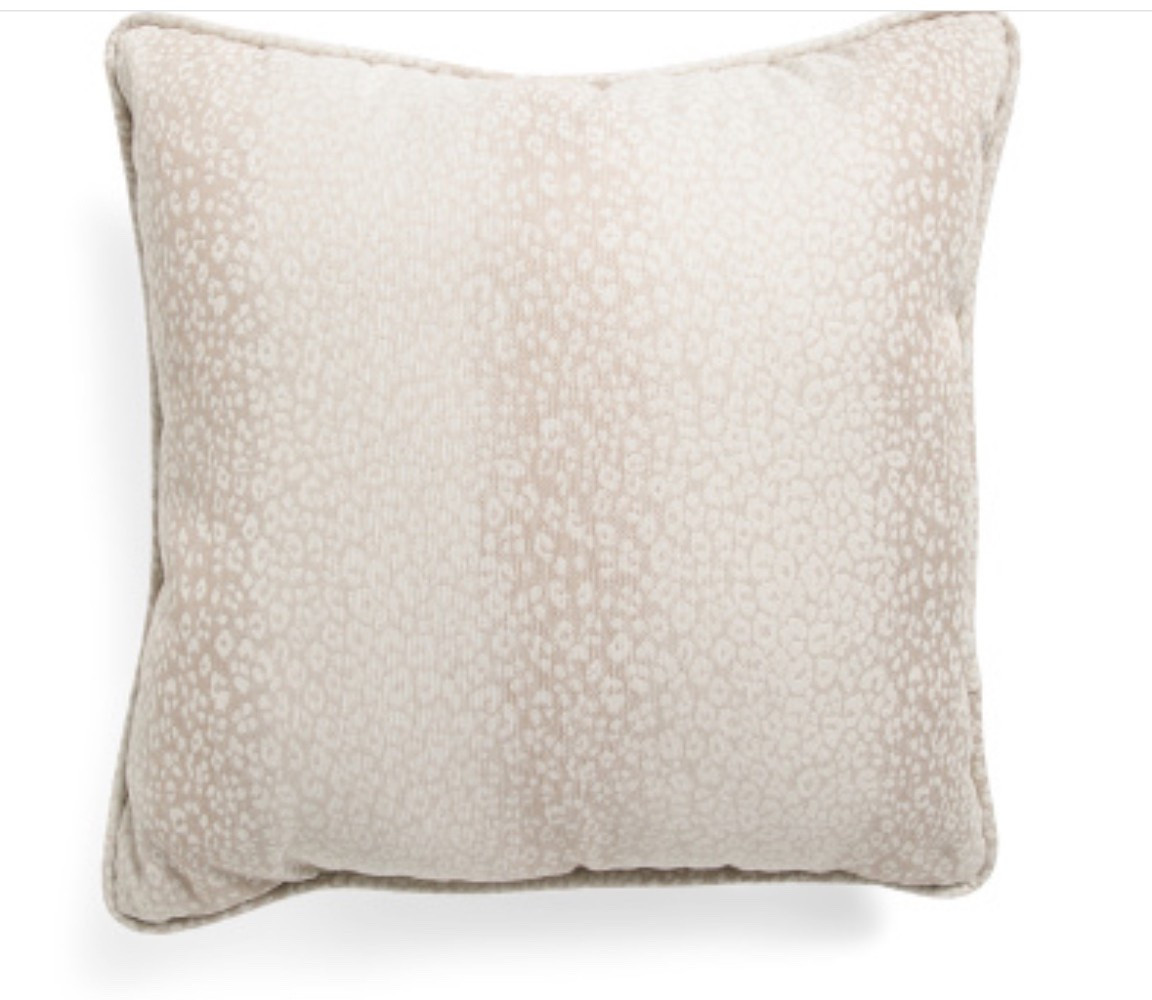 Dorinda spots pillow
Tjmaxx finds
Leopard pillow
Animal print home decor

#LTKSaleAlert #LTKHome